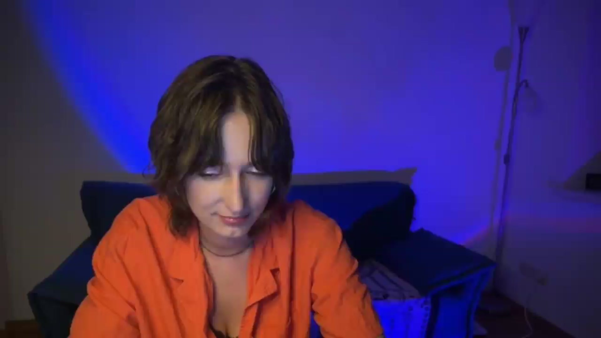 Gallery image thumbnail from LoooneyTunes's myfreecams stream on, 07/19/2026, 24:31 image 6 of 20