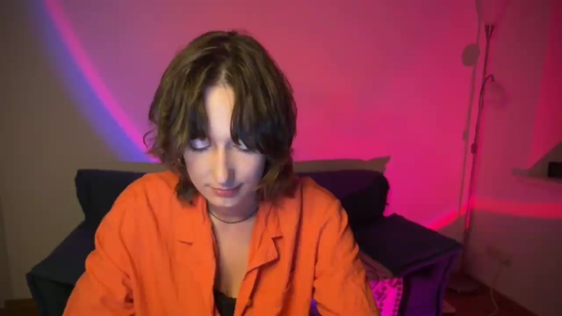 Gallery image thumbnail from LoooneyTunes's myfreecams stream on, 07/19/2026, 24:31 image 20 of 20