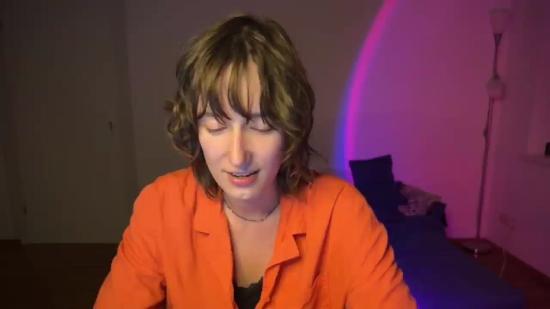 Gallery image thumbnail from LoooneyTunes's myfreecams stream on, 07/20/2026, 23:56 image 8 of 20
