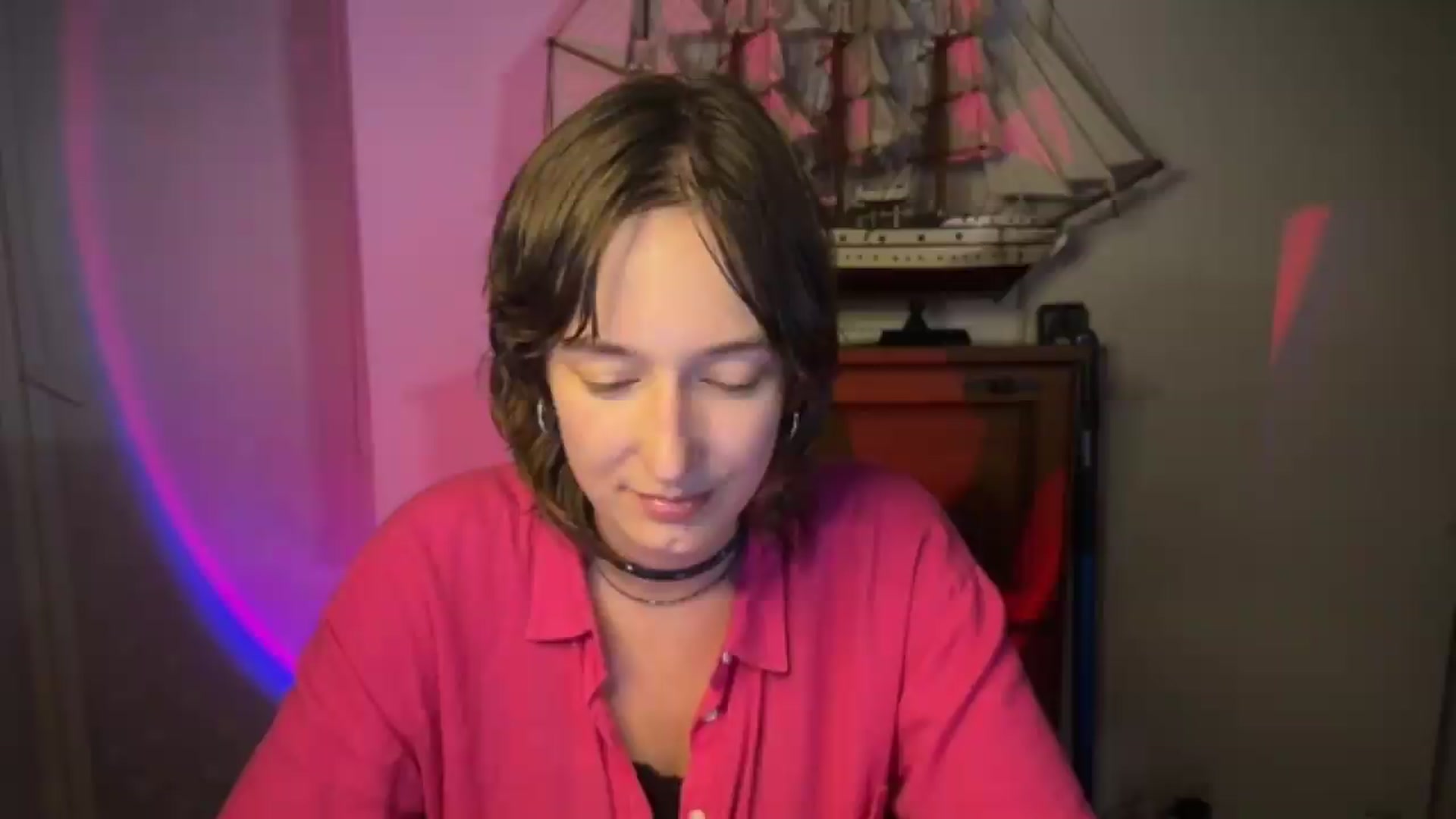 Gallery image thumbnail from LoooneyTunes's myfreecams stream on, 07/27/2026, 24:01 image 15 of 20