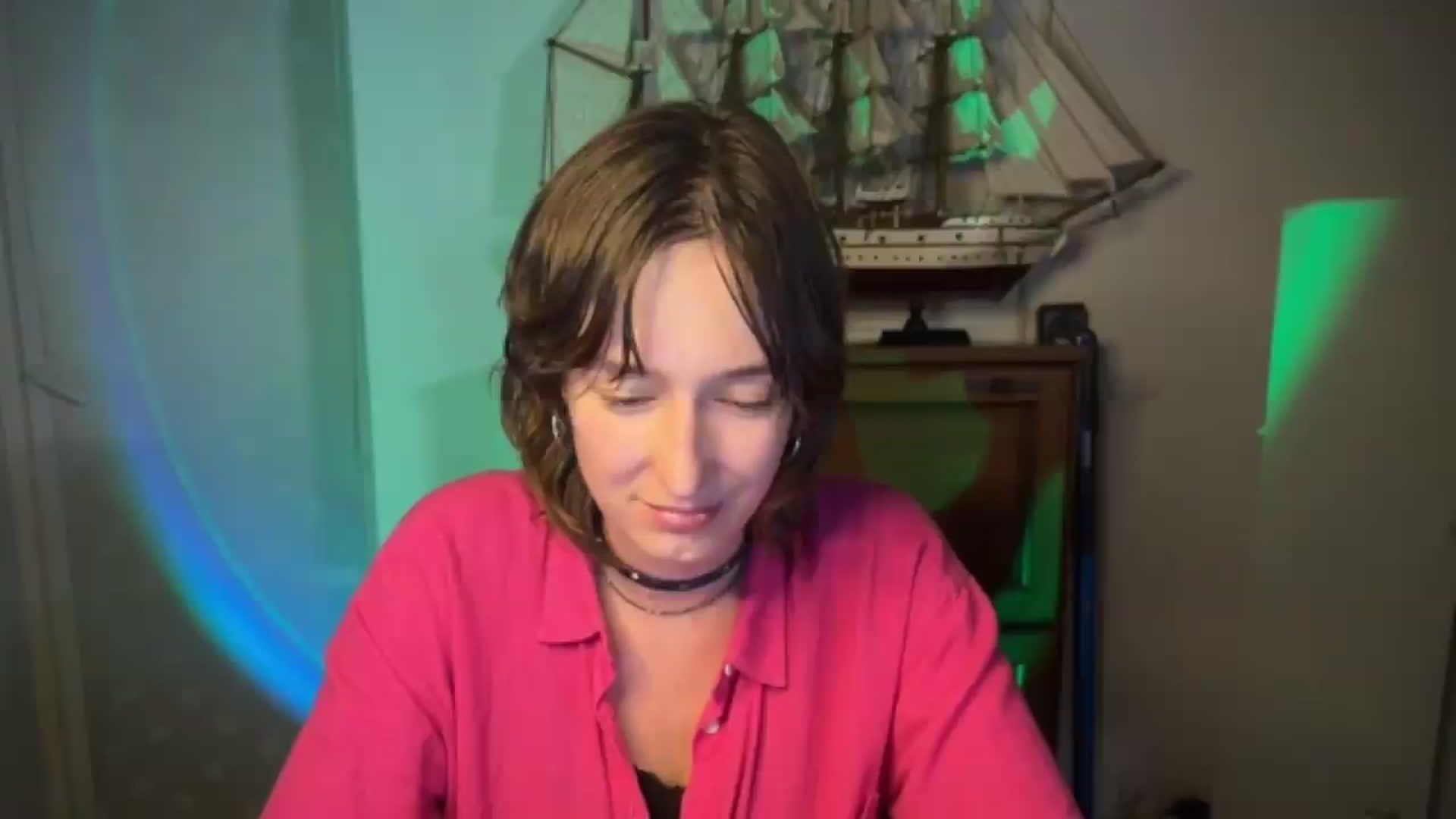 Gallery image thumbnail from LoooneyTunes's myfreecams stream on, 07/27/2026, 24:01 image 19 of 20