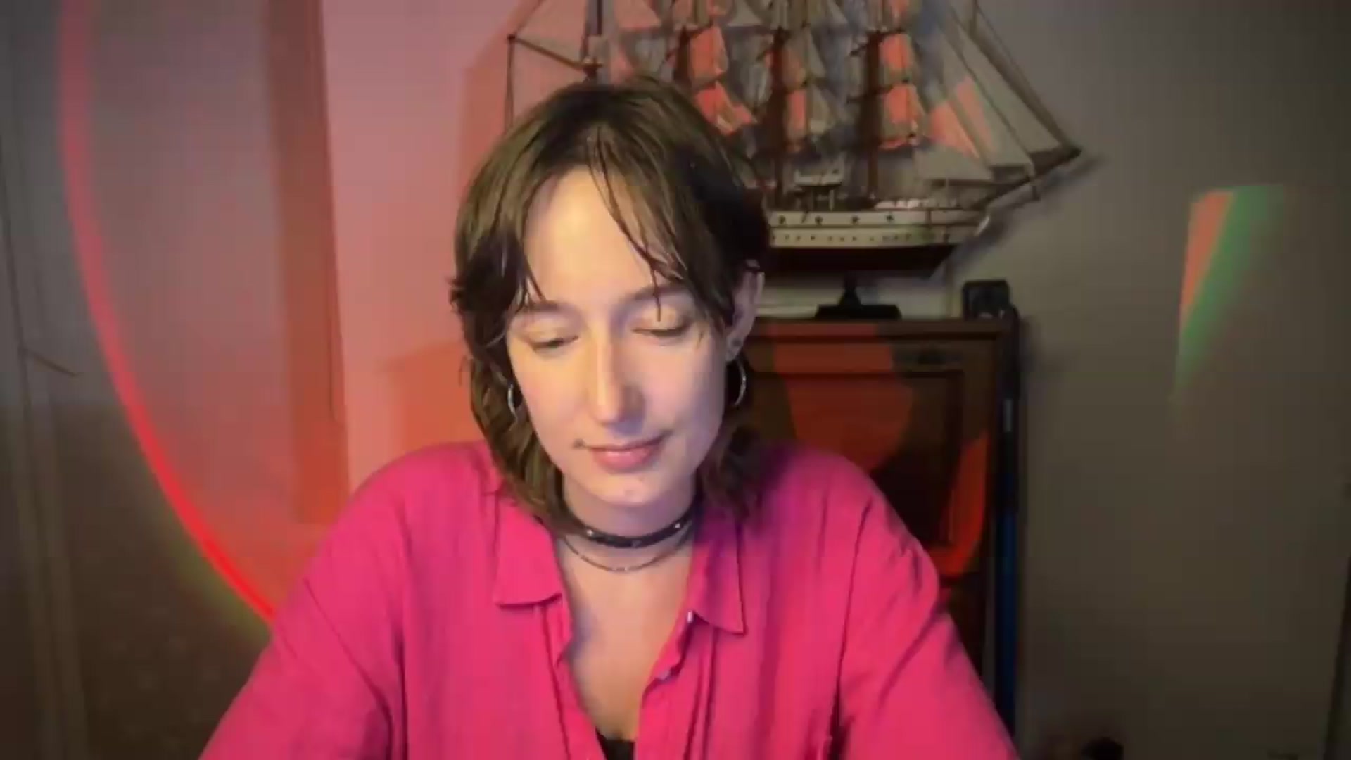 Gallery image thumbnail from LoooneyTunes's myfreecams stream on, 07/27/2026, 24:25 image 10 of 20