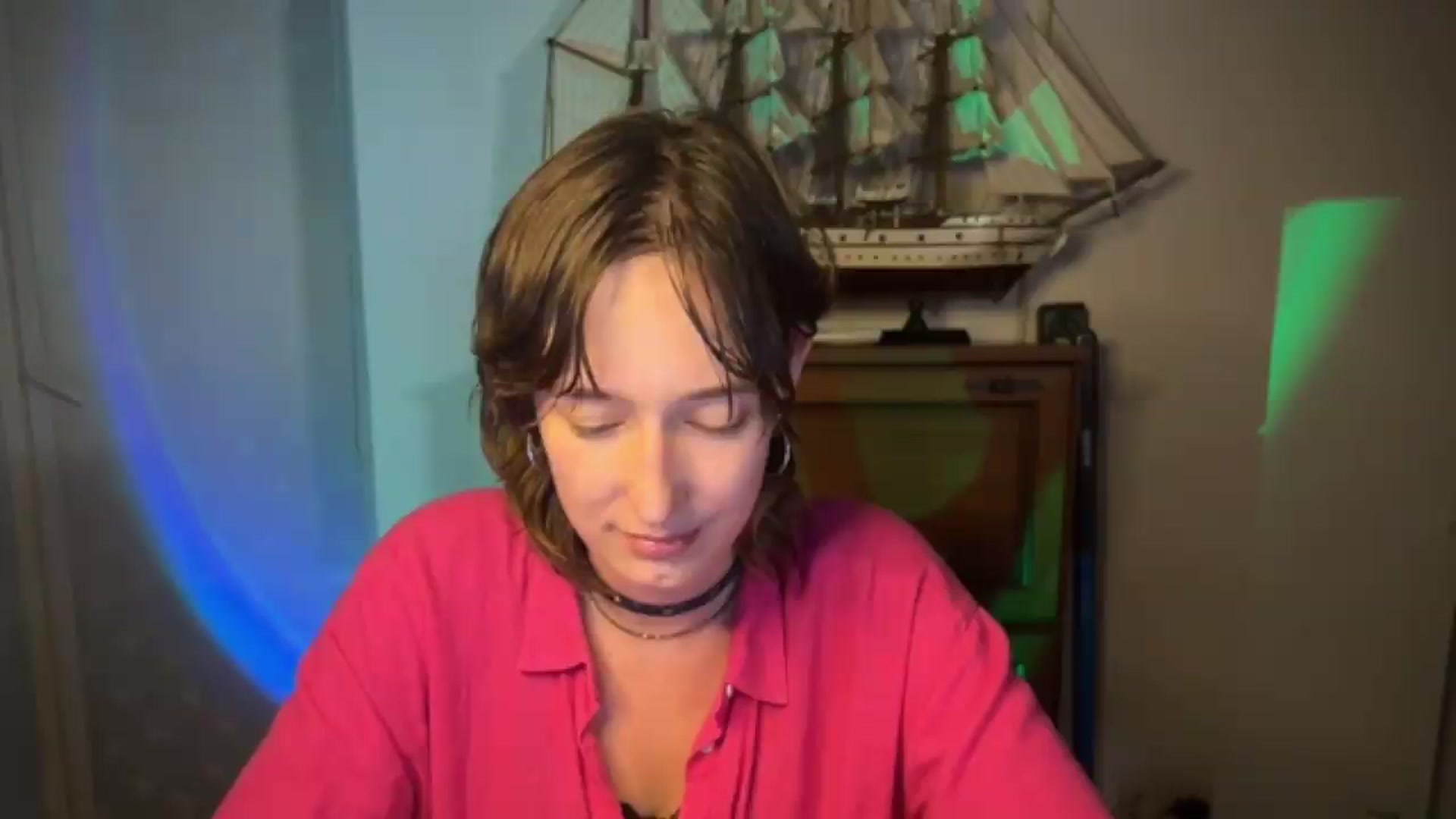 Gallery image thumbnail from LoooneyTunes's myfreecams stream on, 07/27/2026, 24:25 image 4 of 20