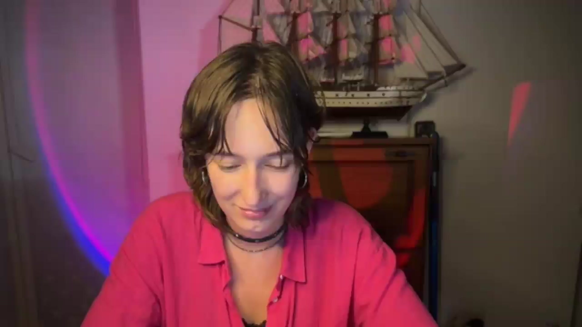 Gallery image thumbnail from LoooneyTunes's myfreecams stream on, 07/27/2026, 24:25 image 14 of 20