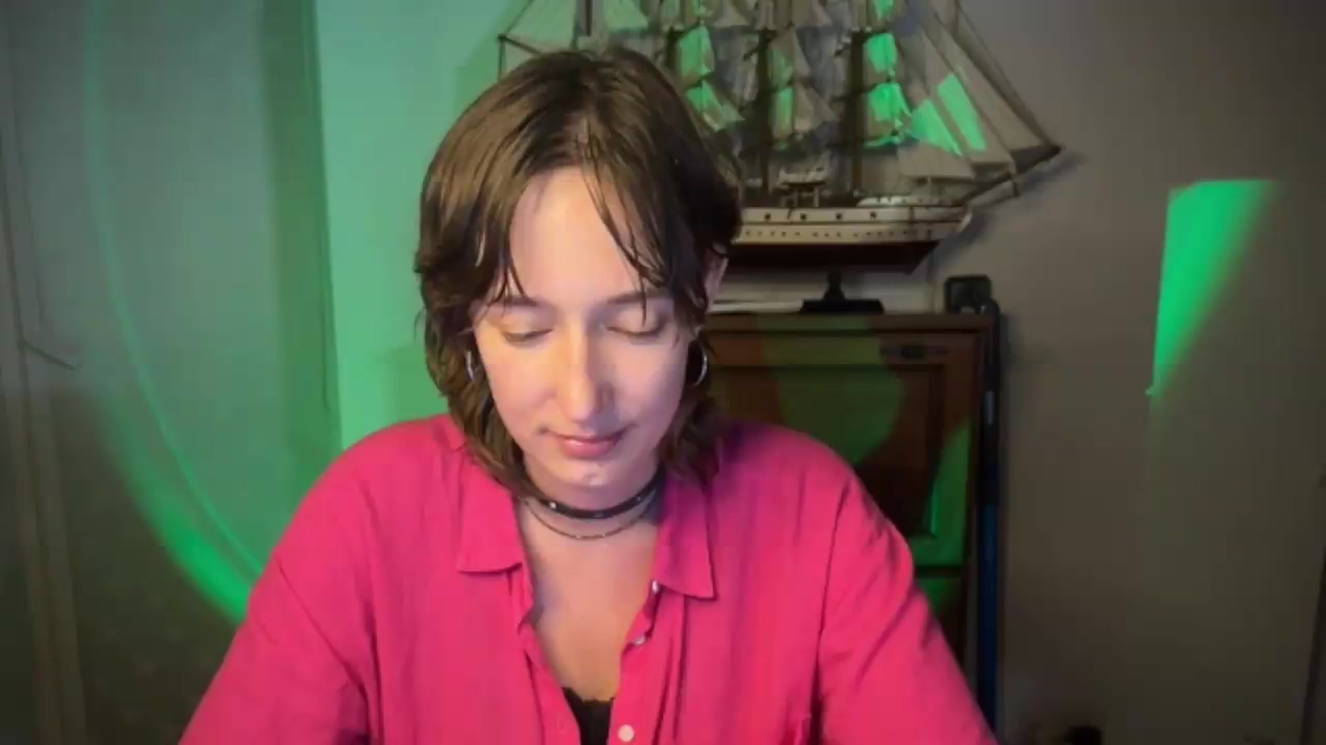 Gallery image thumbnail from LoooneyTunes's myfreecams stream on, 07/27/2026, 24:25 image 6 of 20