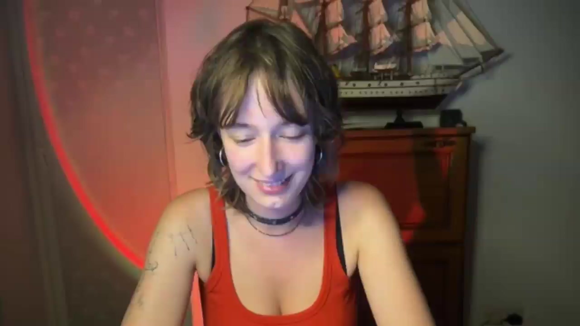 Gallery image thumbnail from LoooneyTunes's myfreecams stream on, 07/27/2026, 22:02 image 7 of 20