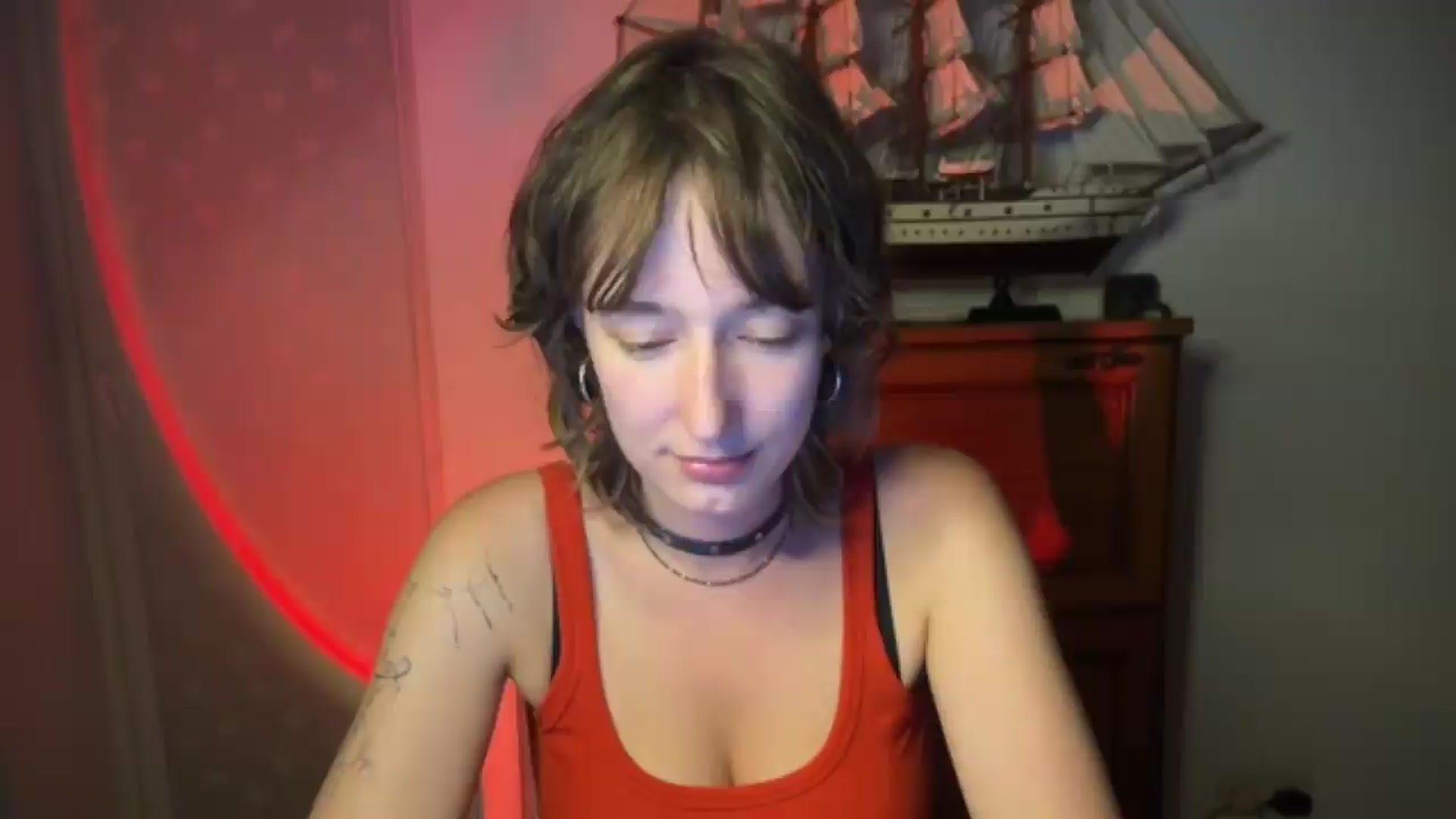 Gallery image thumbnail from LoooneyTunes's myfreecams stream on, 07/27/2026, 22:02 image 5 of 20