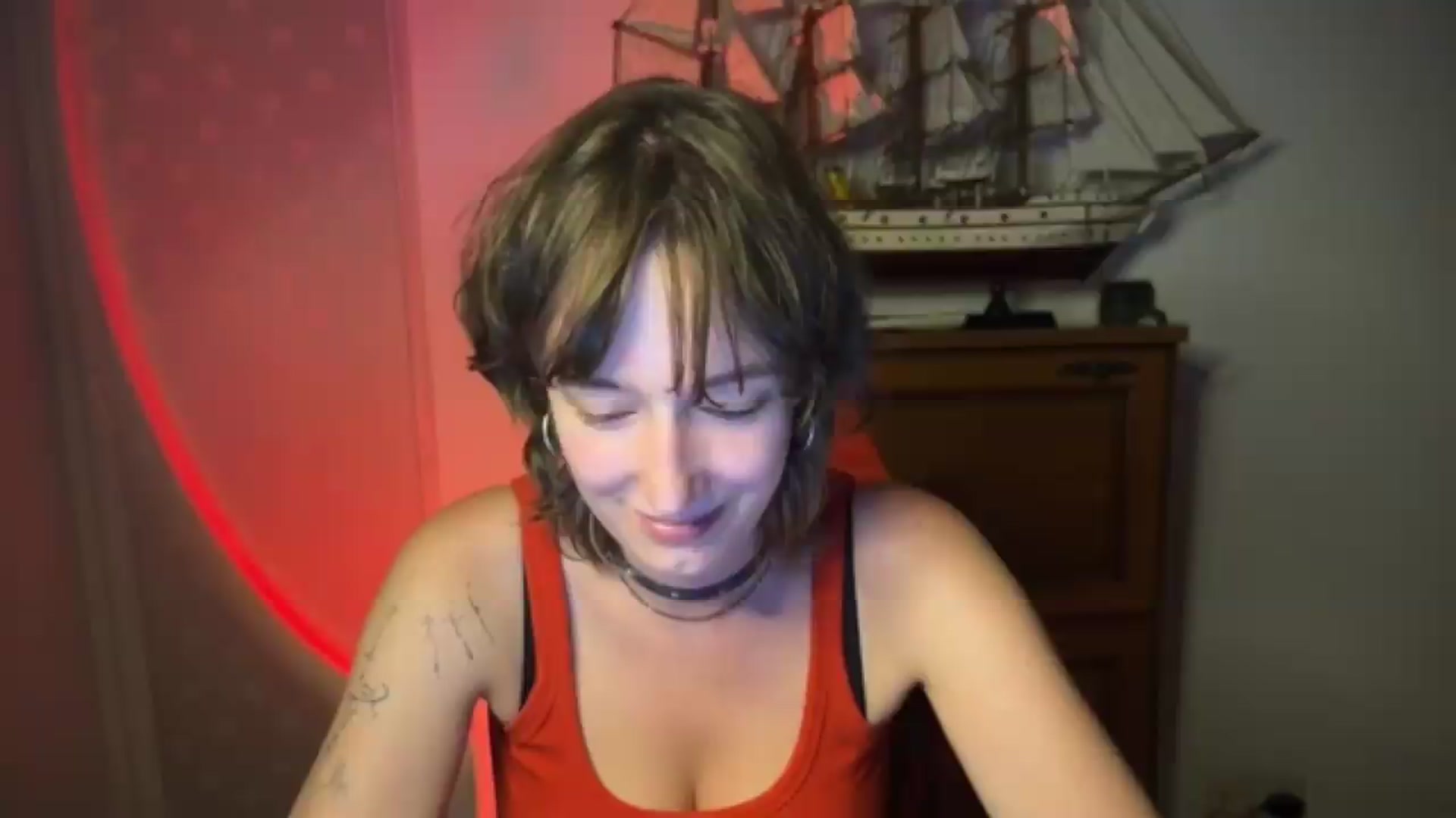 Gallery image thumbnail from LoooneyTunes's myfreecams stream on, 07/28/2026, 24:32 image 8 of 20