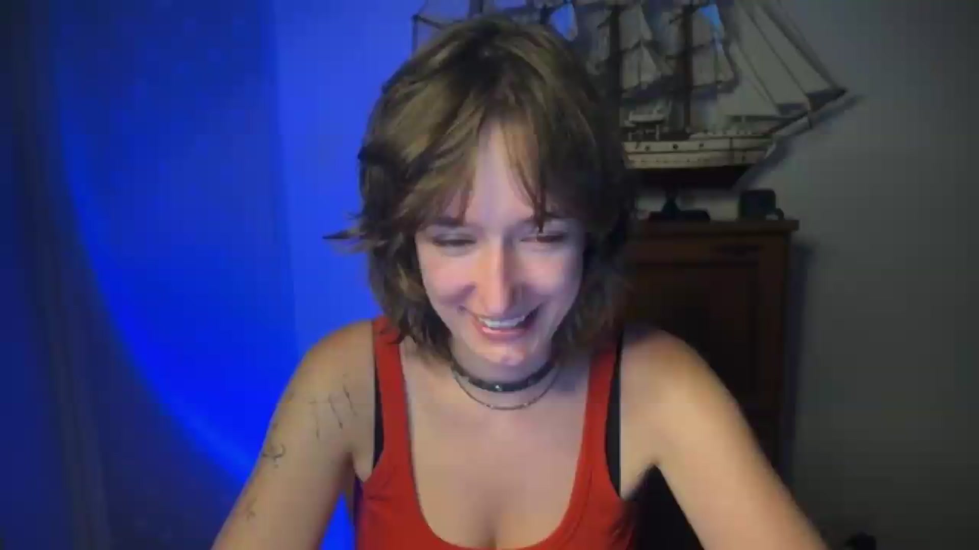 Gallery image thumbnail from LoooneyTunes's myfreecams stream on, 07/28/2026, 24:32 image 20 of 20