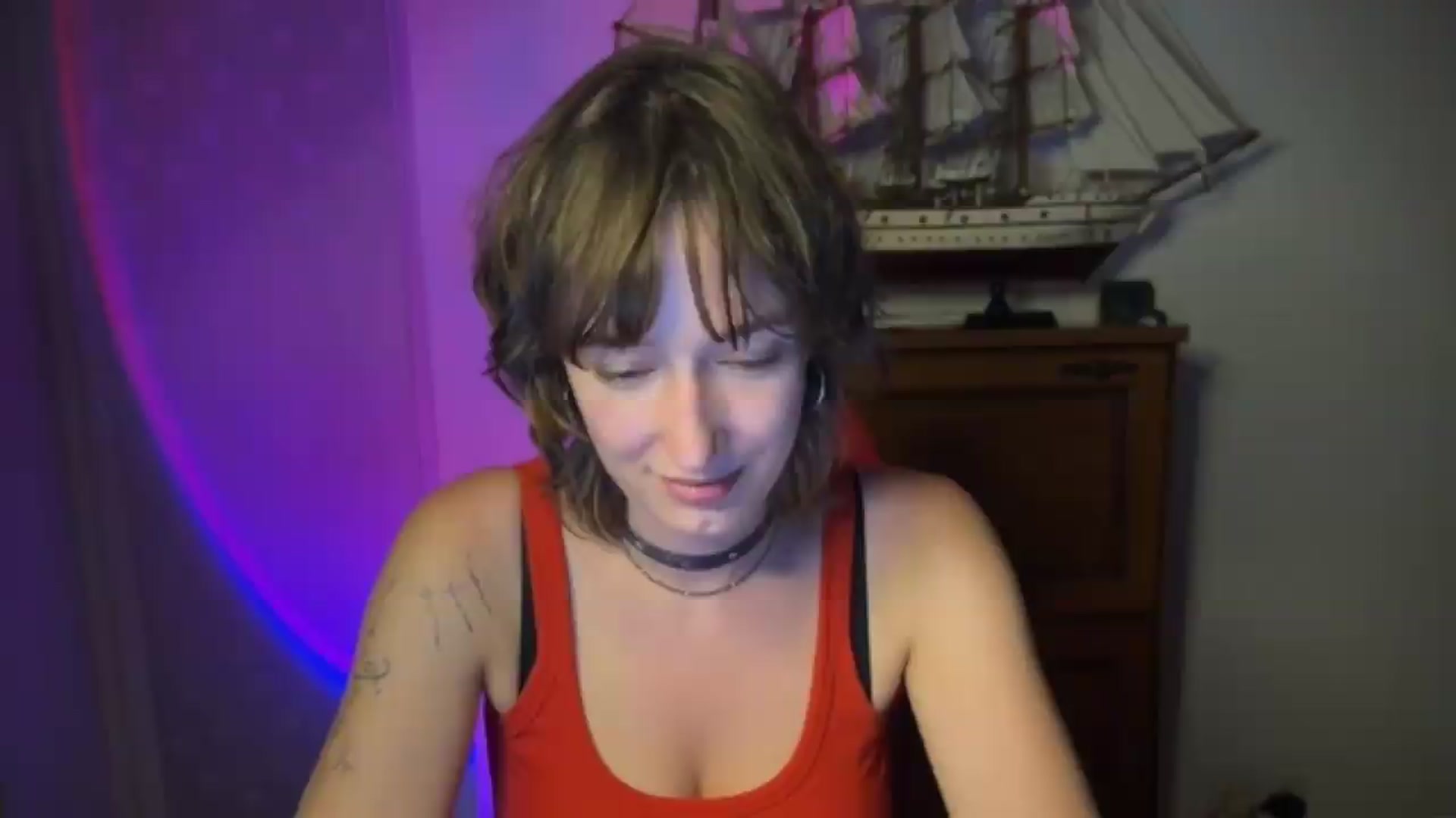 Gallery image thumbnail from LoooneyTunes's myfreecams stream on, 07/28/2026, 24:32 image 14 of 20