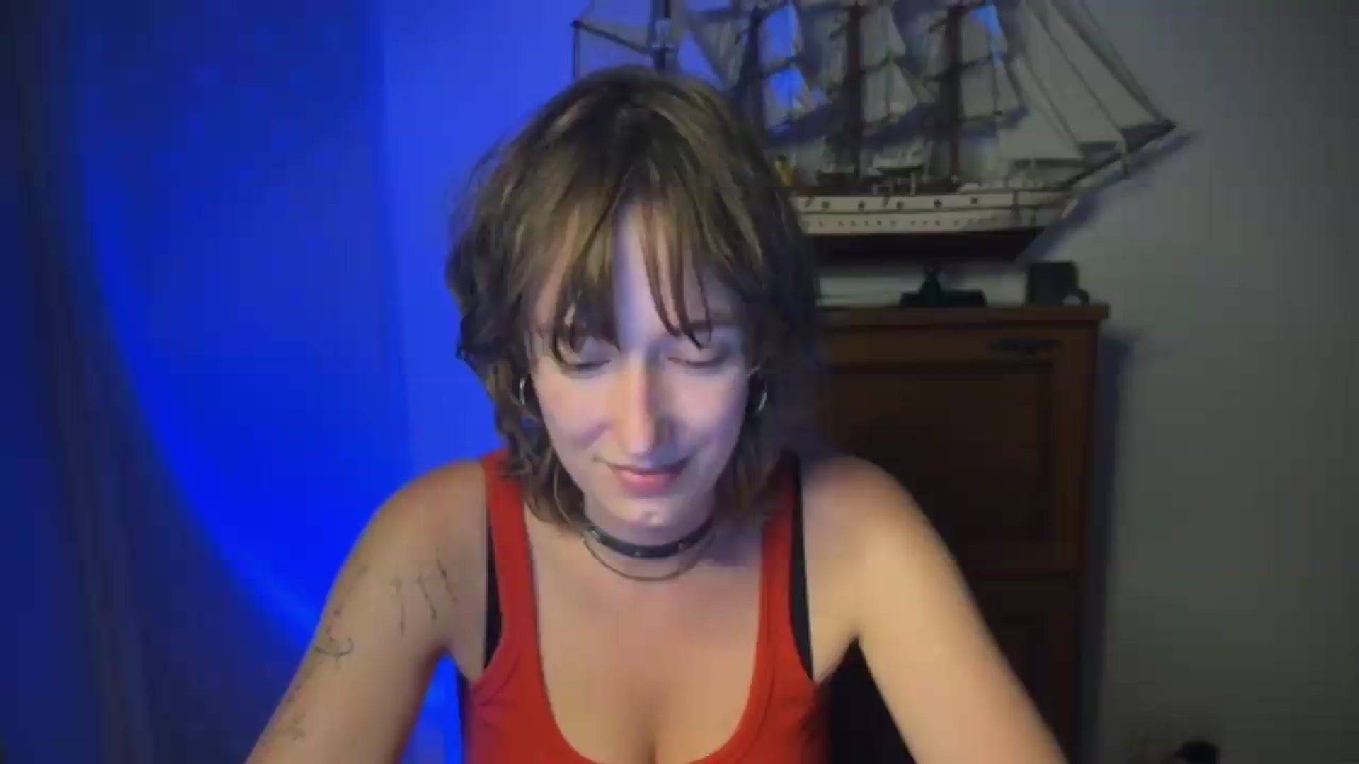 Gallery image thumbnail from LoooneyTunes's myfreecams stream on, 07/28/2026, 24:32 image 10 of 20