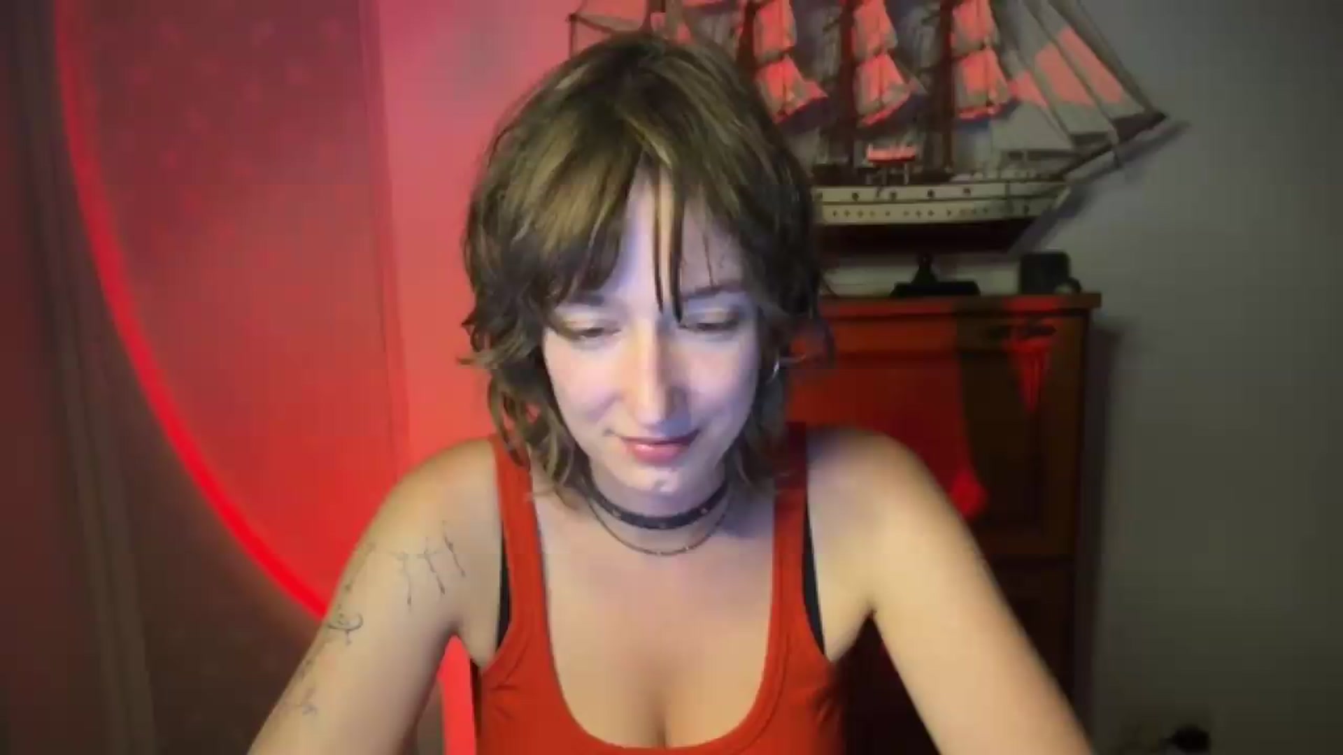 Gallery image thumbnail from LoooneyTunes's myfreecams stream on, 07/28/2026, 24:32 image 3 of 20