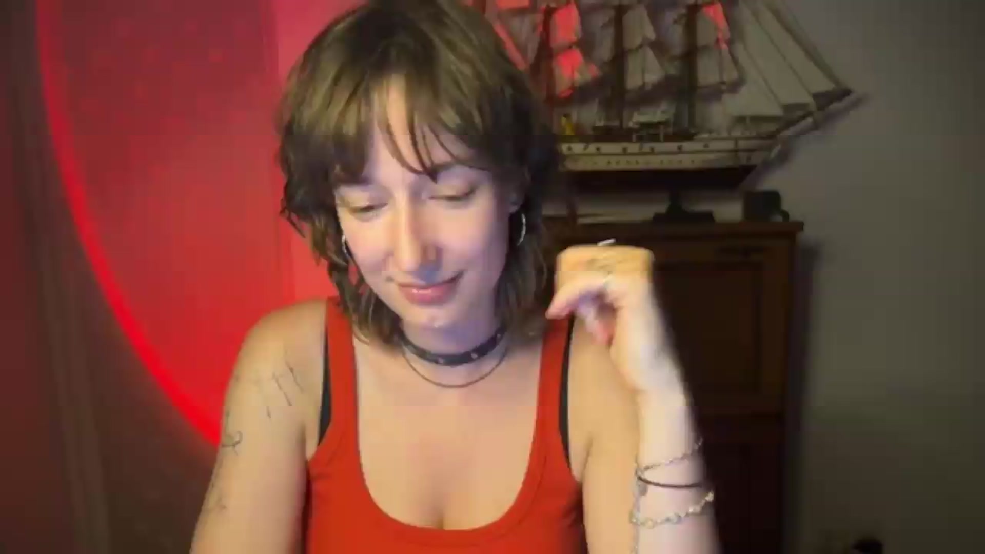 Gallery image thumbnail from LoooneyTunes's myfreecams stream on, 07/28/2026, 24:32 image 13 of 20