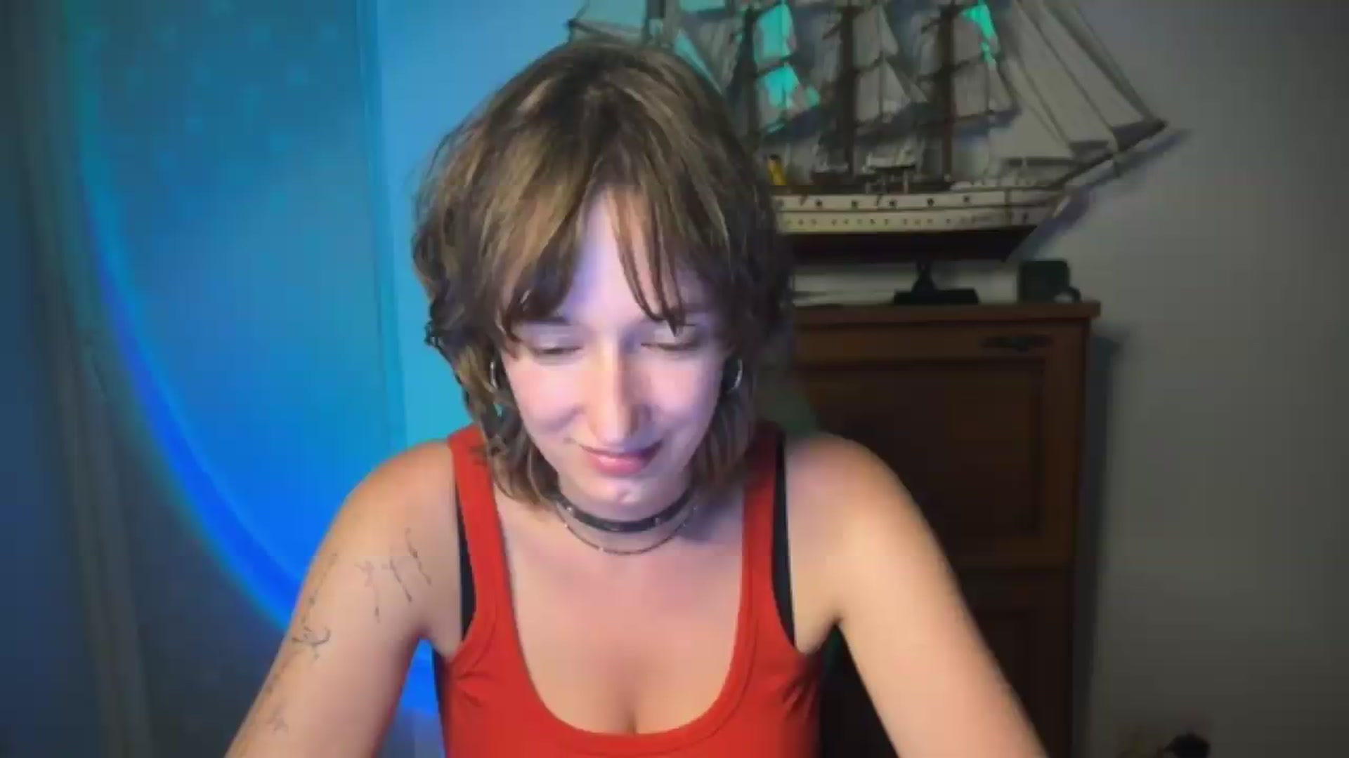 Gallery image thumbnail from LoooneyTunes's myfreecams stream on, 07/28/2026, 24:32 image 11 of 20