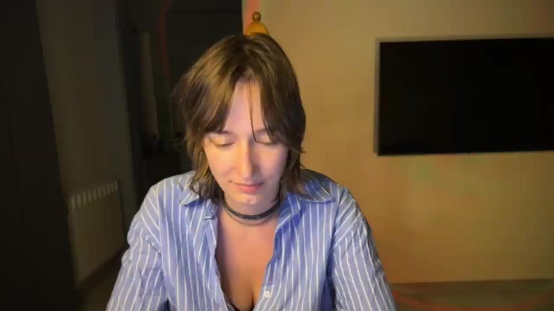 Gallery image thumbnail from LoooneyTunes's myfreecams stream on, 08/01/2026, 01:03 image 20 of 20
