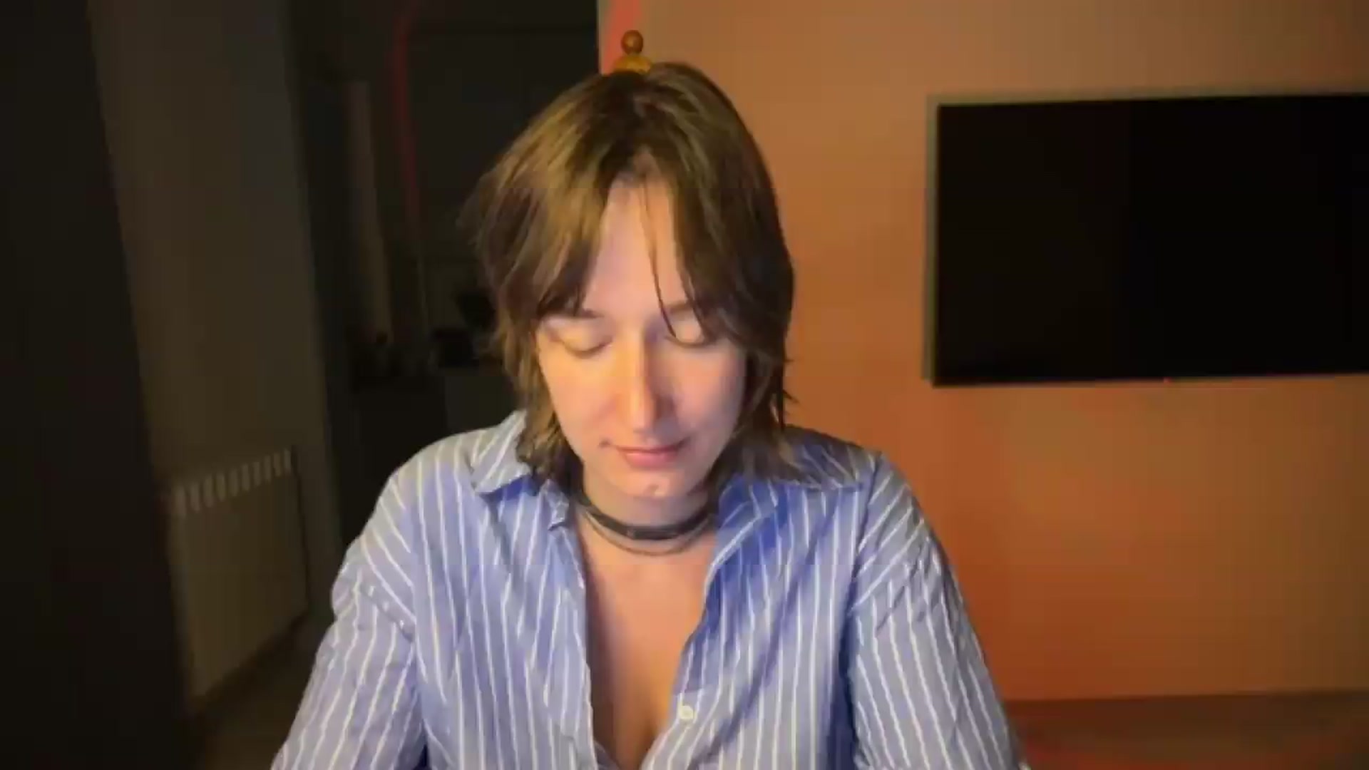 Gallery image thumbnail from LoooneyTunes's myfreecams stream on, 08/01/2026, 01:03 image 11 of 20