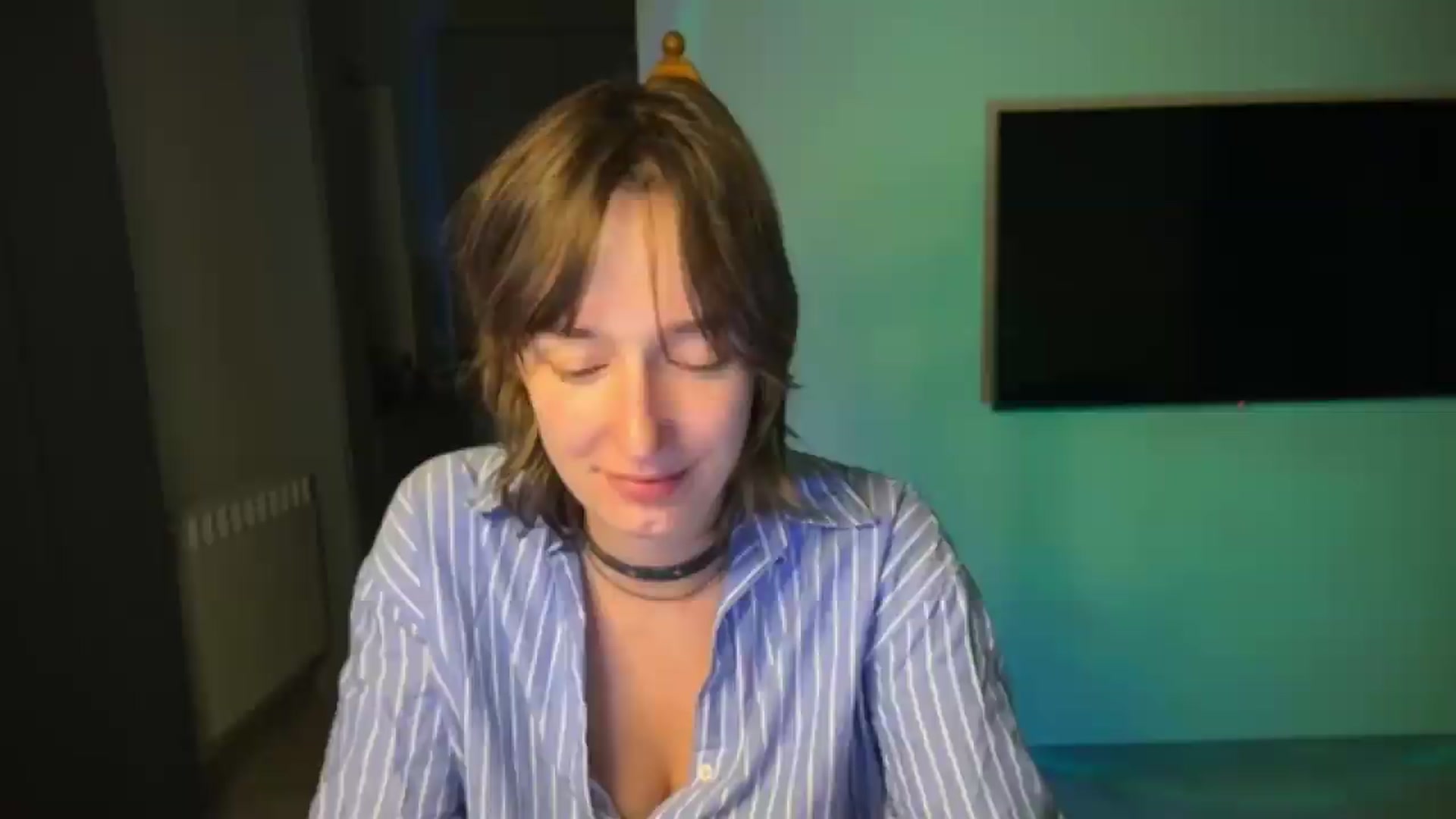 Gallery image thumbnail from LoooneyTunes's myfreecams stream on, 08/01/2026, 01:03 image 12 of 20