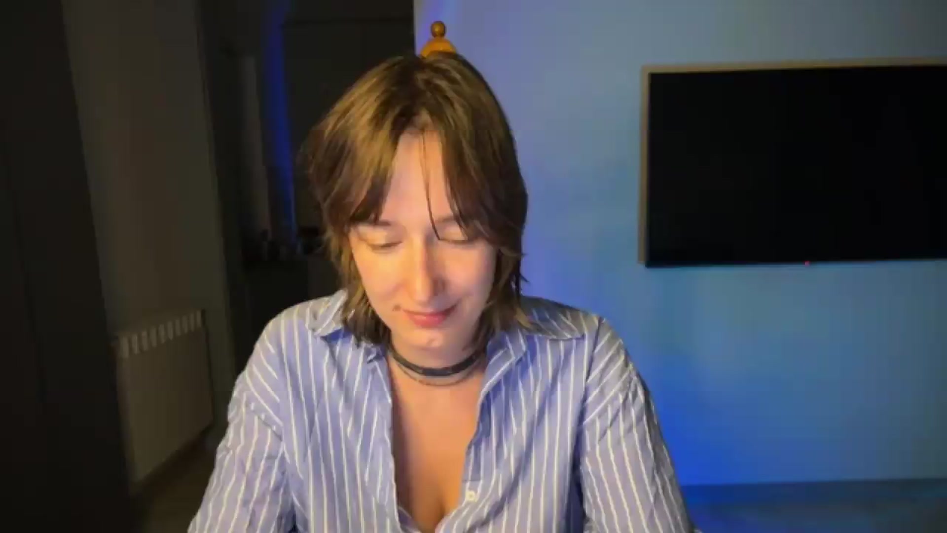 Gallery image thumbnail from LoooneyTunes's myfreecams stream on, 08/01/2026, 01:03 image 8 of 20