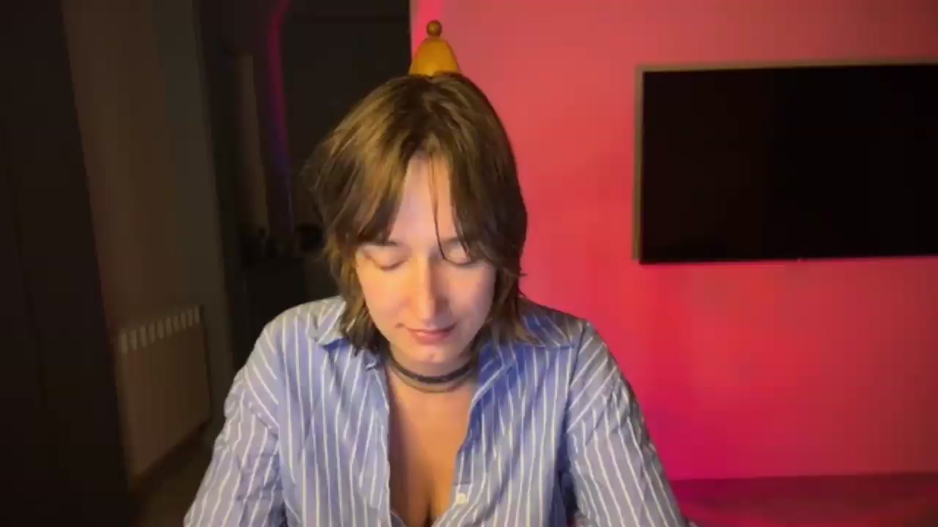Gallery image thumbnail from LoooneyTunes's myfreecams stream on, 08/01/2026, 01:03 image 10 of 20