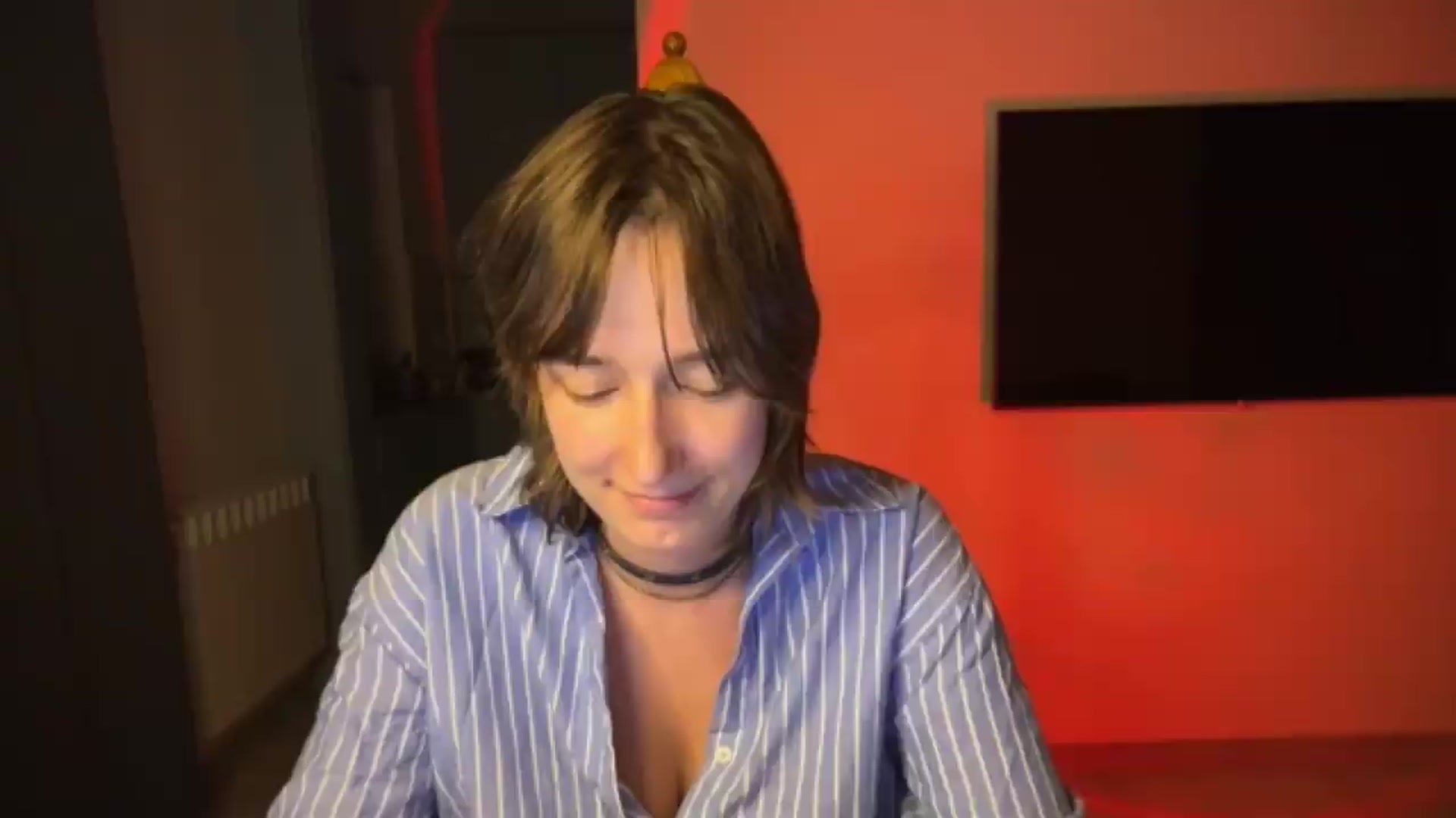 Gallery image thumbnail from LoooneyTunes's myfreecams stream on, 08/01/2026, 01:03 image 6 of 20