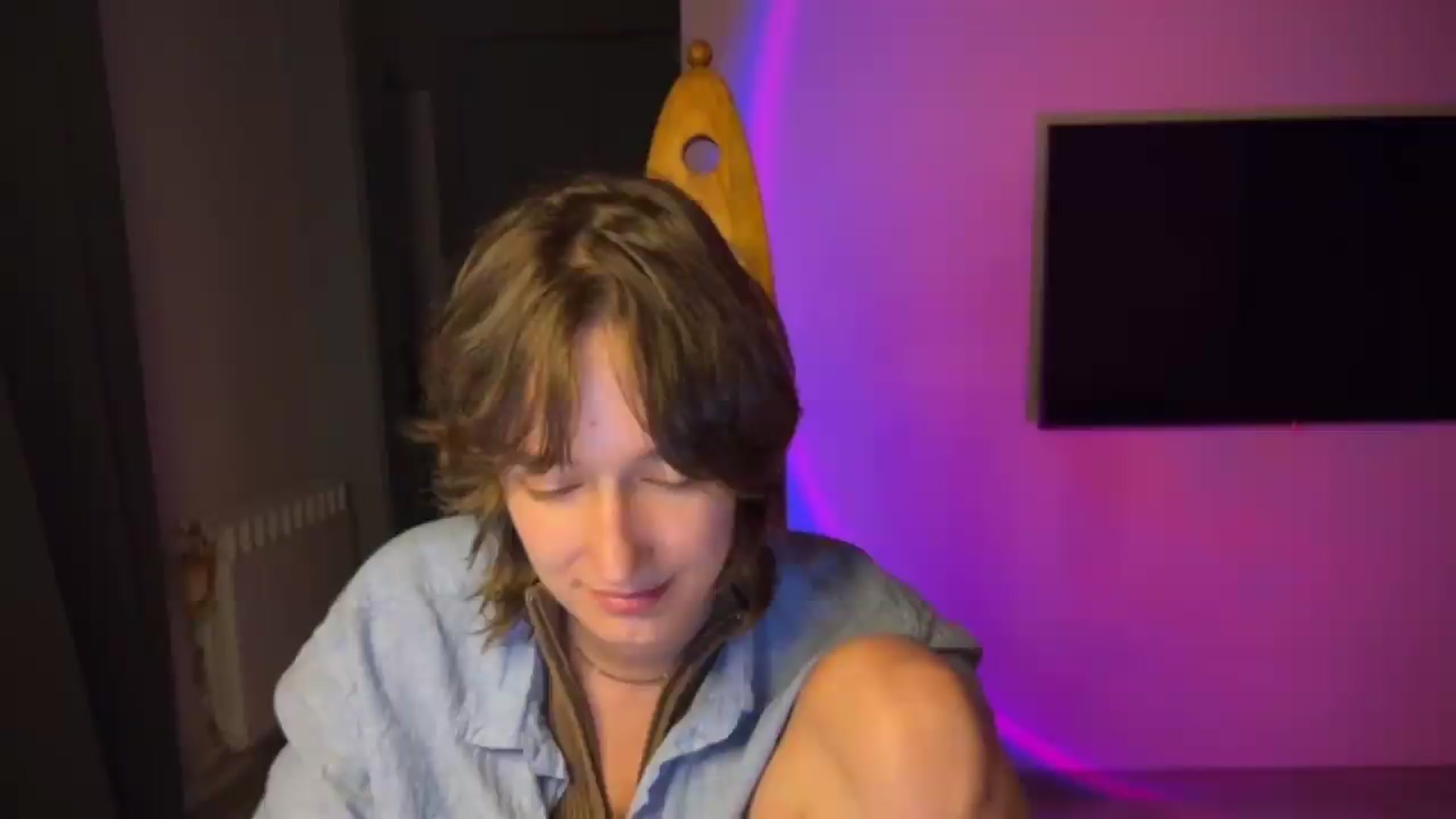 Gallery image thumbnail from LoooneyTunes's myfreecams stream on, 08/04/2026, 02:03 image 13 of 20