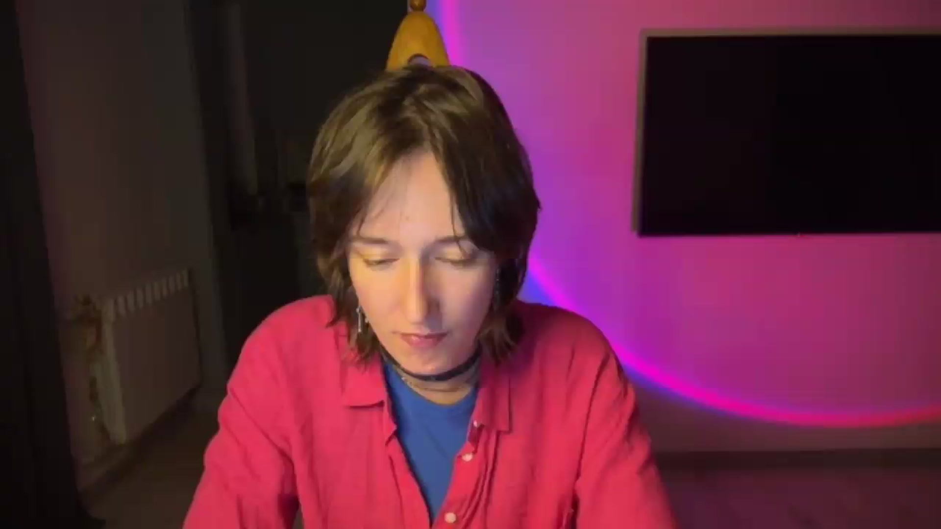 Gallery image thumbnail from LoooneyTunes's myfreecams stream on, 08/04/2026, 23:01 image 14 of 20