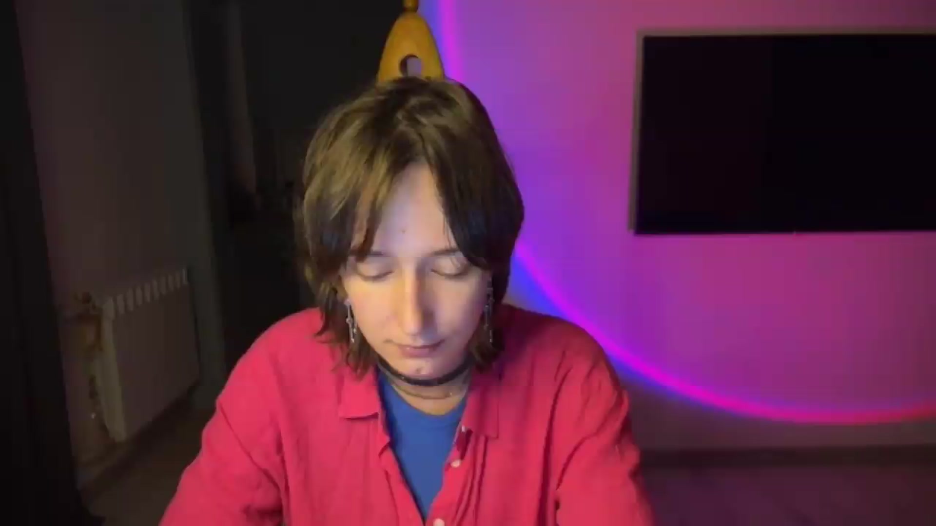 Gallery image thumbnail from LoooneyTunes's myfreecams stream on, 08/04/2026, 23:01 image 4 of 20