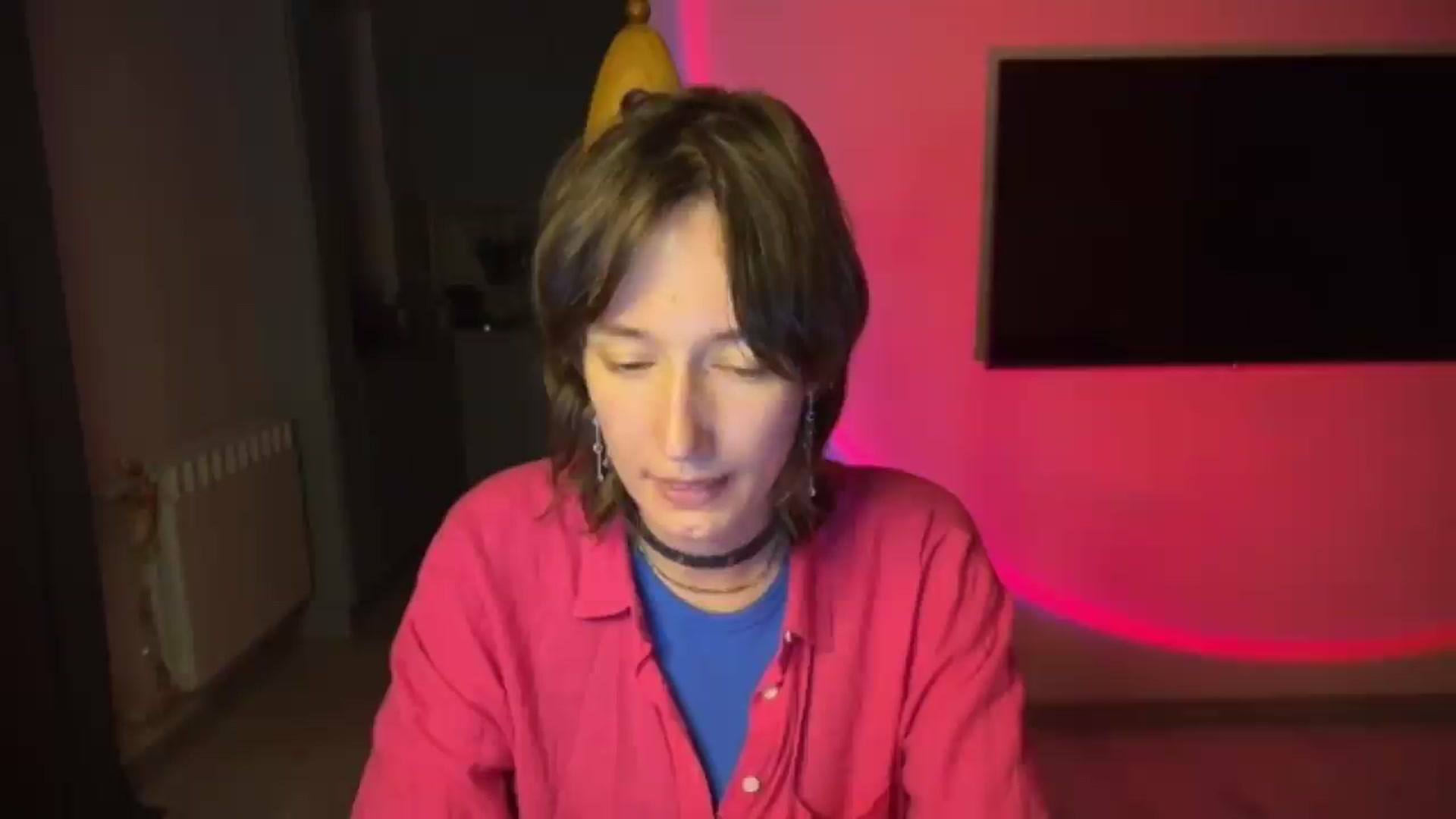 Gallery image thumbnail from LoooneyTunes's myfreecams stream on, 08/04/2026, 23:01 image 1 of 20