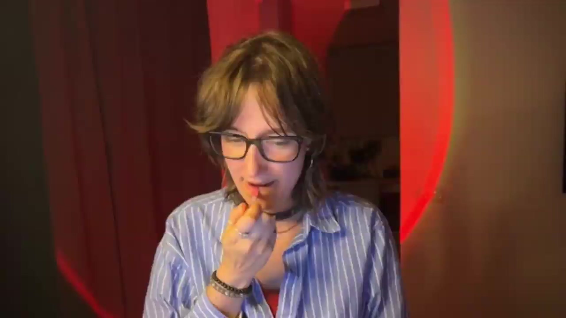 Gallery image thumbnail from LoooneyTunes's myfreecams stream on, 08/07/2026, 24:22 image 16 of 20
