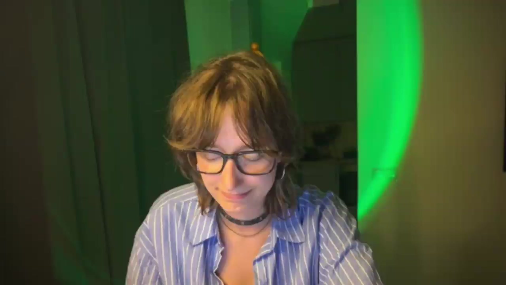 Gallery image thumbnail from LoooneyTunes's myfreecams stream on, 08/07/2026, 24:22 image 15 of 20