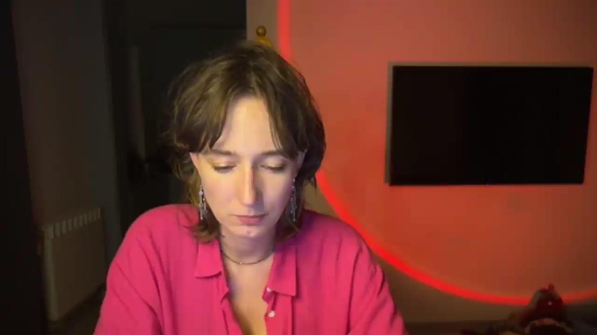 Gallery image thumbnail from LoooneyTunes's myfreecams stream on, 08/09/2026, 23:14 image 1 of 20