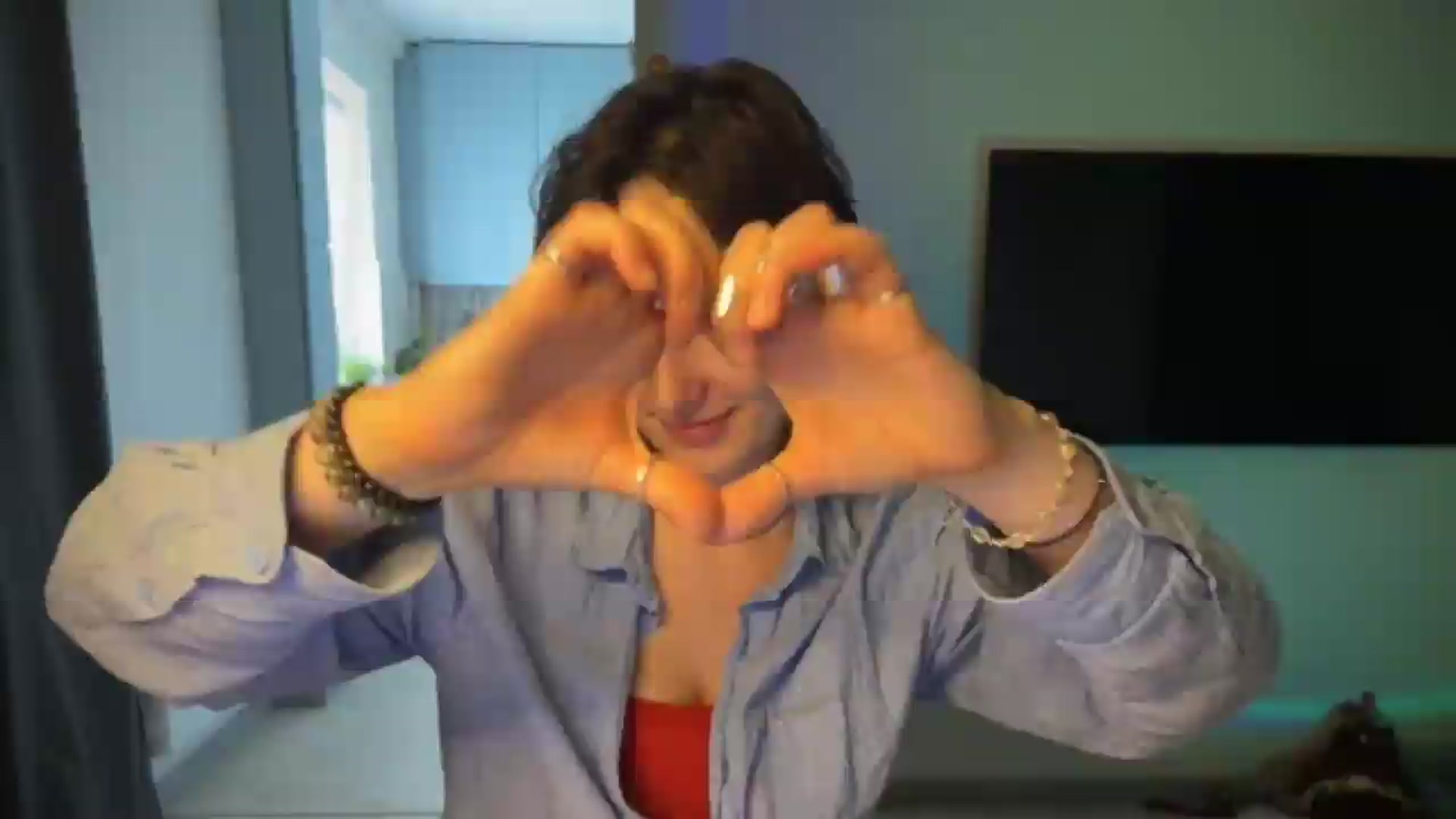 Gallery image thumbnail from LoooneyTunes's myfreecams stream on, 08/10/2026, 13:09 image 12 of 20