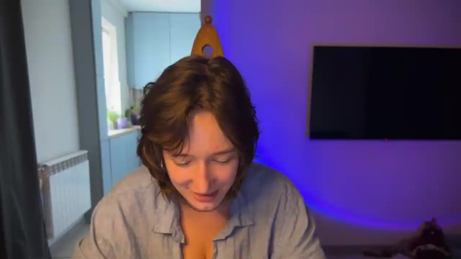 Gallery image thumbnail from LoooneyTunes's myfreecams stream on, 08/10/2026, 13:09 image 3 of 20