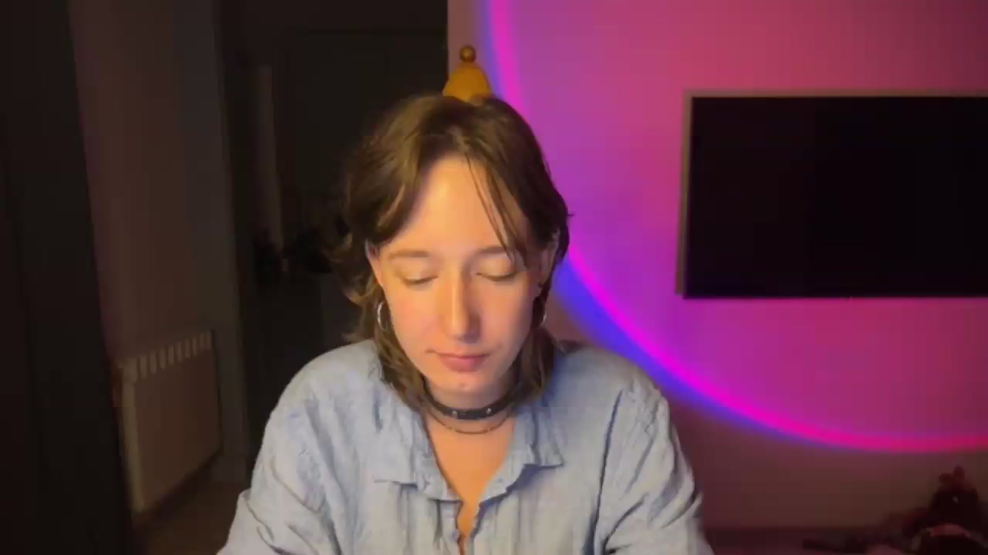 Gallery image thumbnail from LoooneyTunes's myfreecams stream on, 08/10/2026, 23:49 image 1 of 20