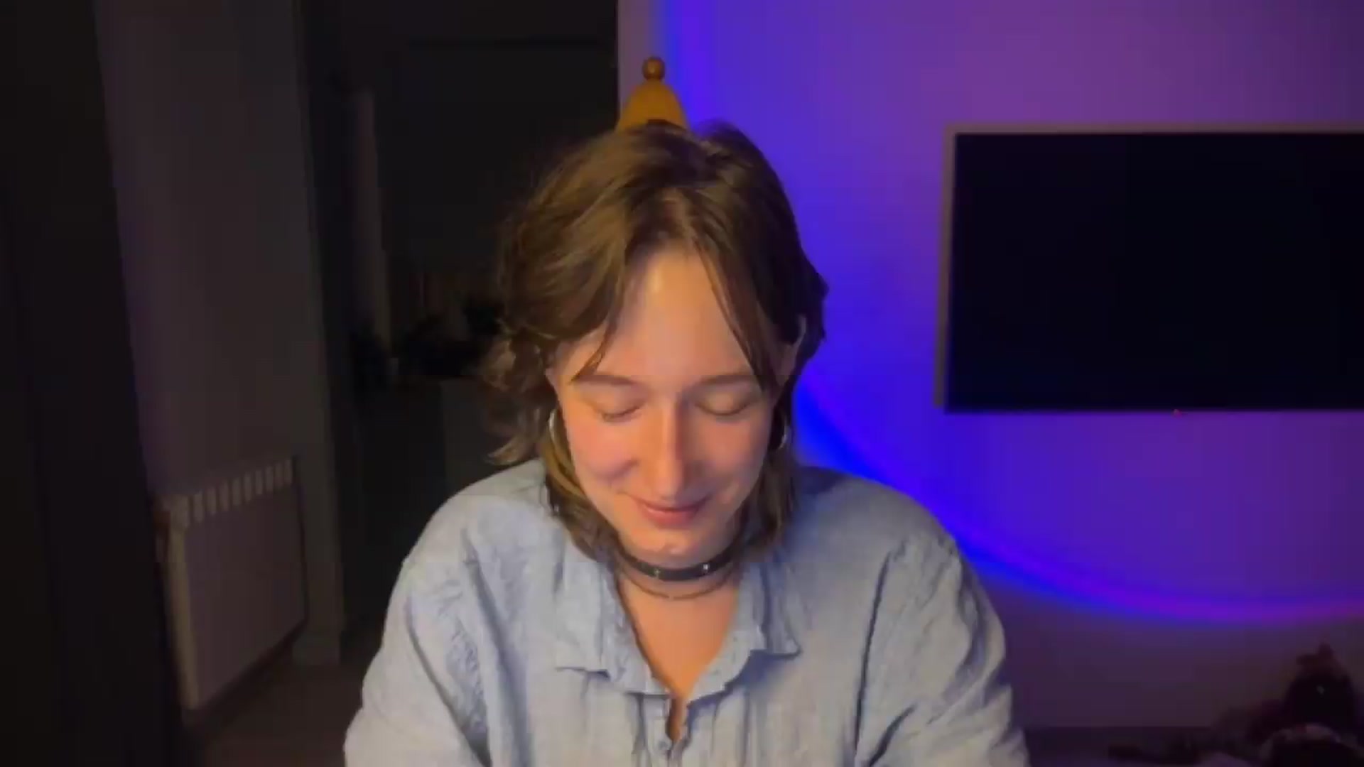 Gallery image thumbnail from LoooneyTunes's myfreecams stream on, 08/10/2026, 23:49 image 9 of 20