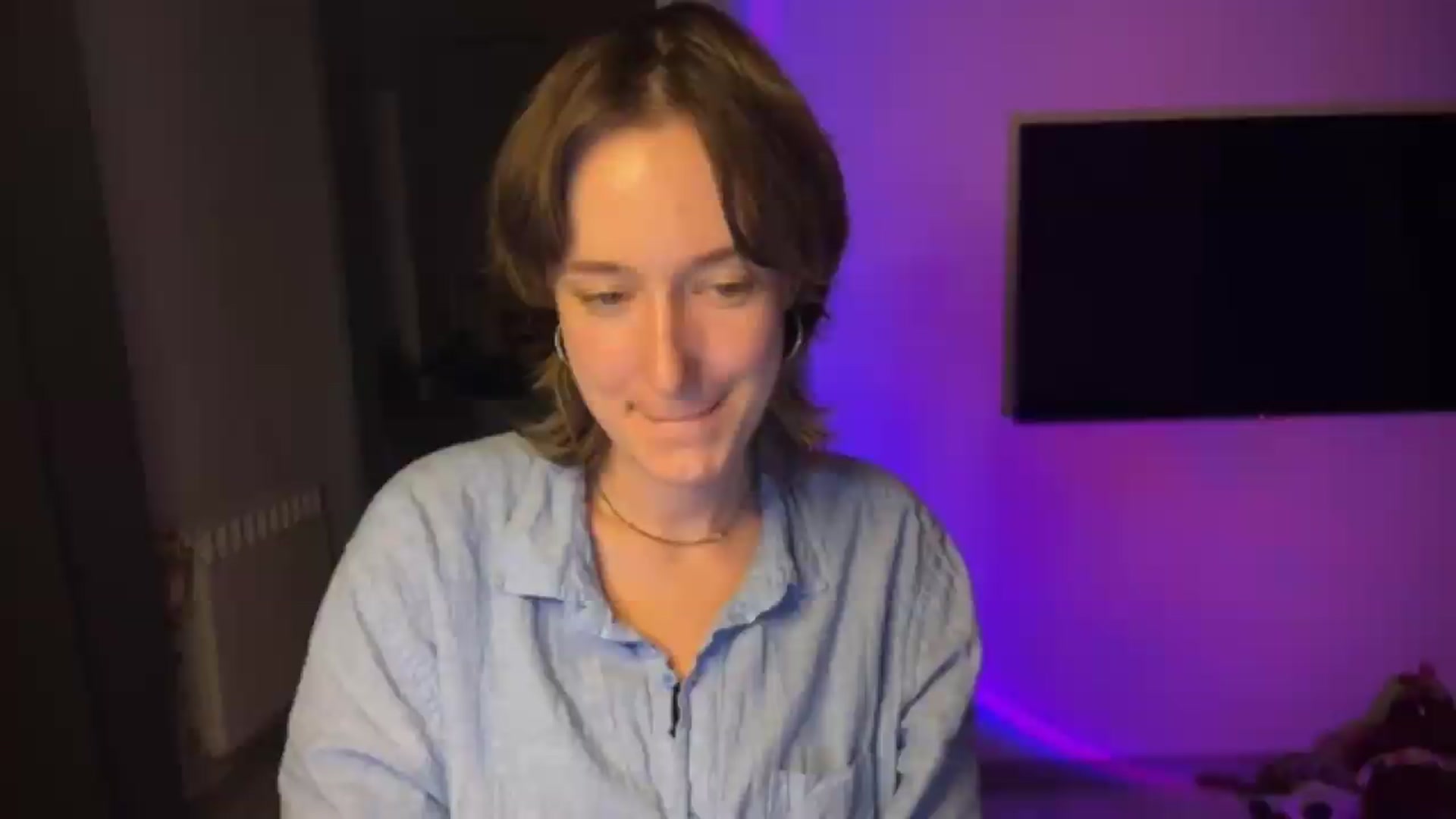 Gallery image thumbnail from LoooneyTunes's myfreecams stream on, 08/12/2026, 22:59 image 5 of 20
