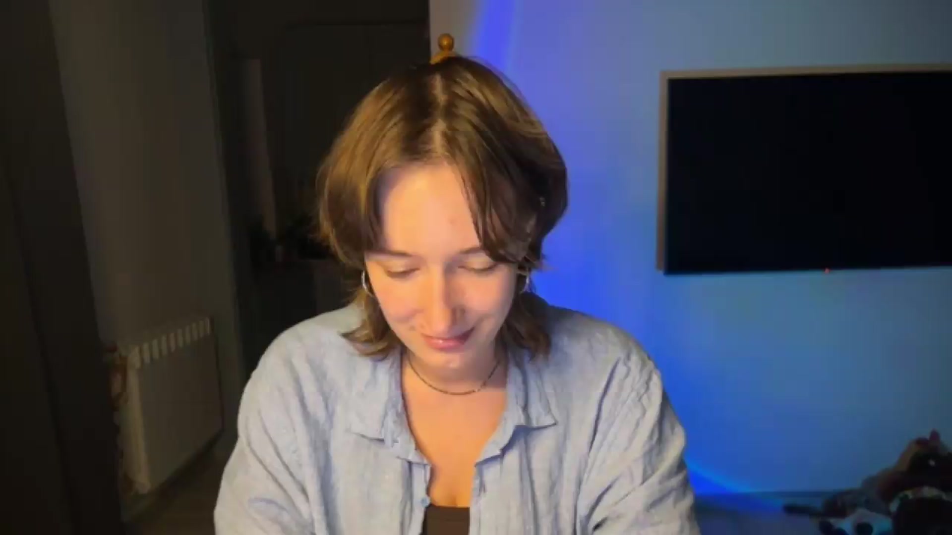 Gallery image thumbnail from LoooneyTunes's myfreecams stream on, 08/12/2026, 22:59 image 13 of 20