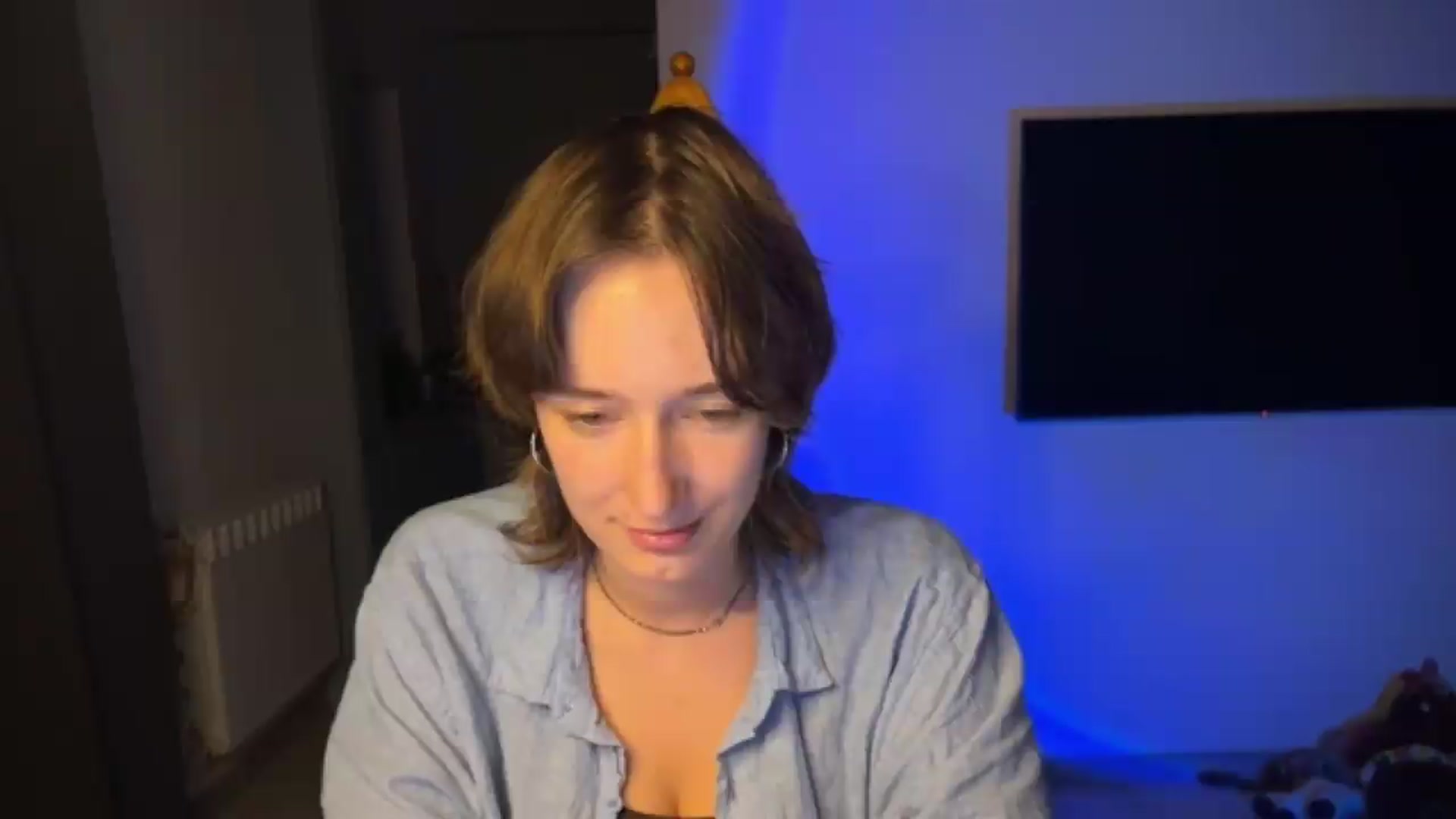 Gallery image thumbnail from LoooneyTunes's myfreecams stream on, 08/12/2026, 22:59 image 11 of 20