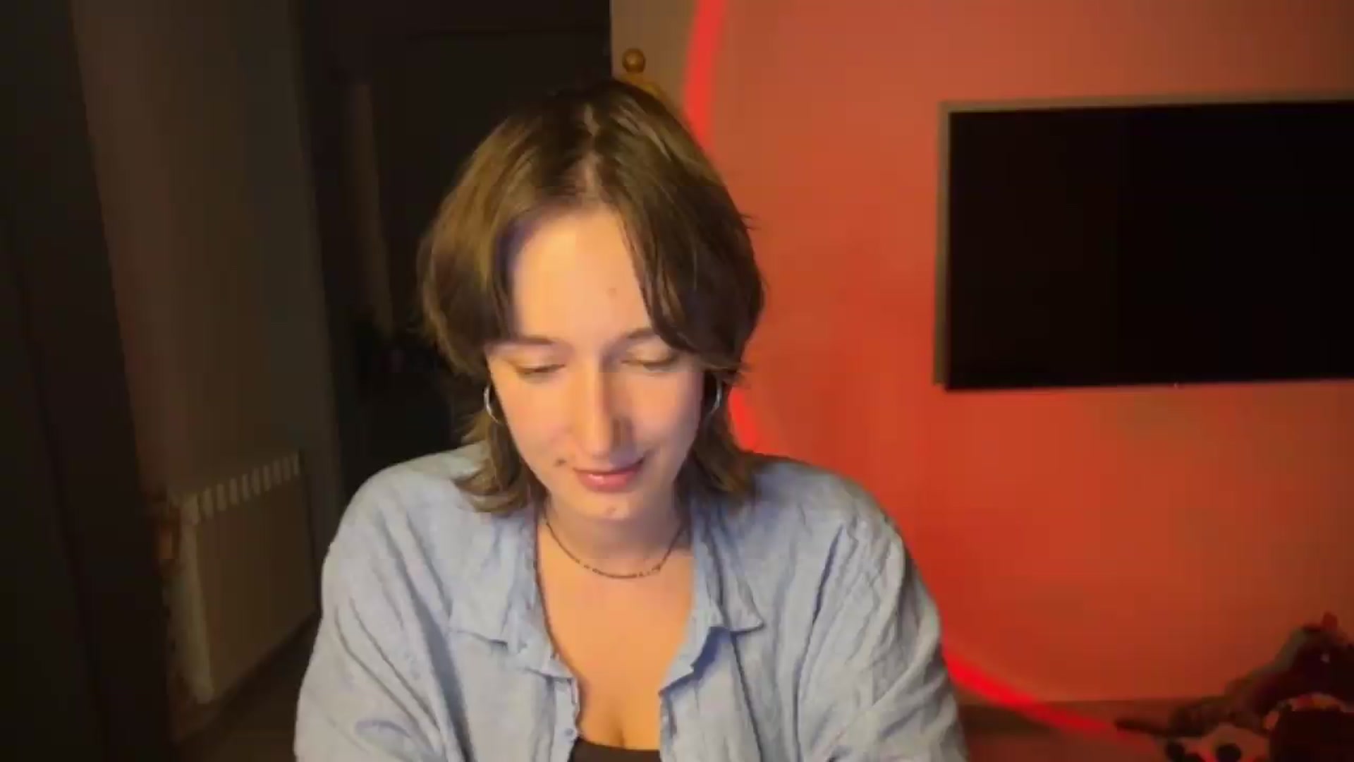 Gallery image thumbnail from LoooneyTunes's myfreecams stream on, 08/12/2026, 22:59 image 10 of 20