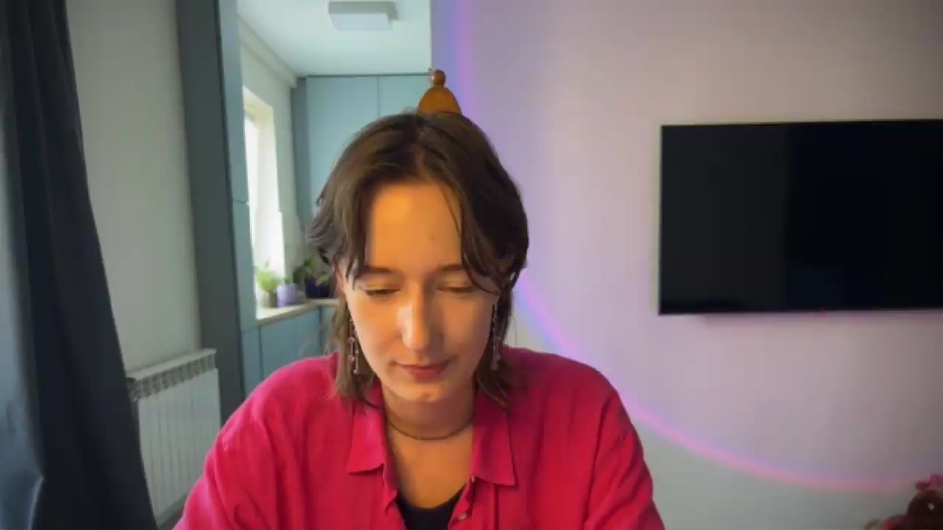 Gallery image thumbnail from LoooneyTunes's myfreecams stream on, 08/13/2026, 14:13 image 11 of 20
