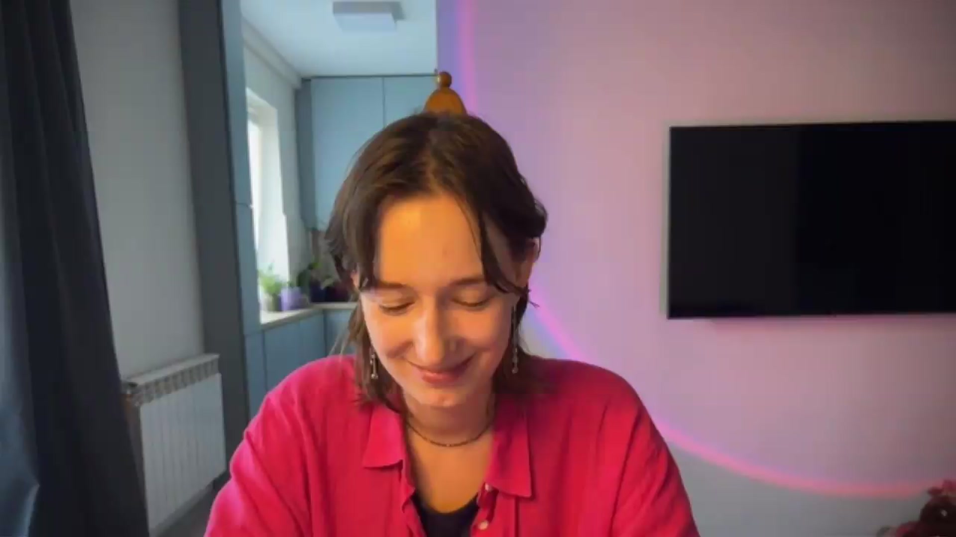 Gallery image thumbnail from LoooneyTunes's myfreecams stream on, 08/13/2026, 15:10 image 19 of 20