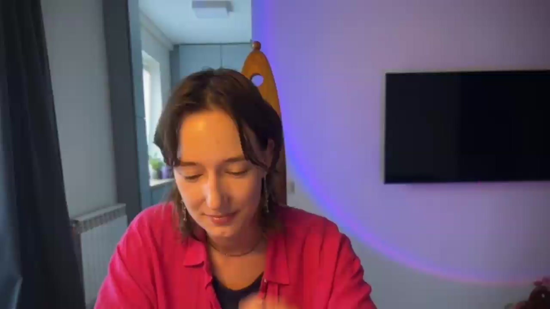 Gallery image thumbnail from LoooneyTunes's myfreecams stream on, 08/13/2026, 15:10 image 8 of 20