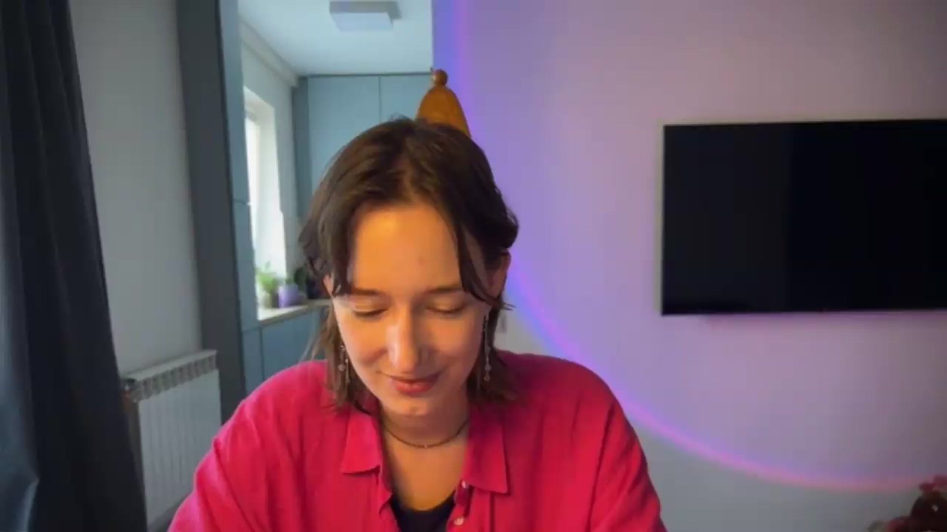 Gallery image thumbnail from LoooneyTunes's myfreecams stream on, 08/13/2026, 15:10 image 12 of 20