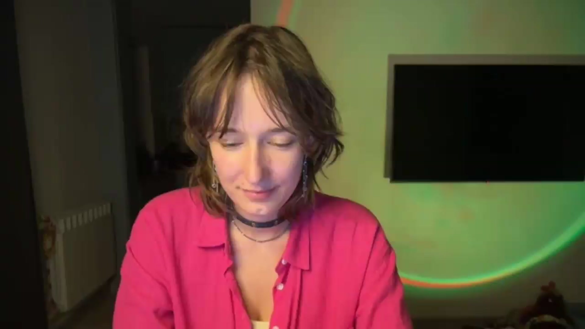 Gallery image thumbnail from LoooneyTunes's myfreecams stream on, 08/14/2026, 24:35 image 12 of 20