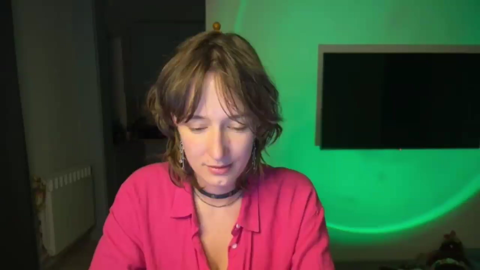 Gallery image thumbnail from LoooneyTunes's myfreecams stream on, 08/14/2026, 24:35 image 16 of 20