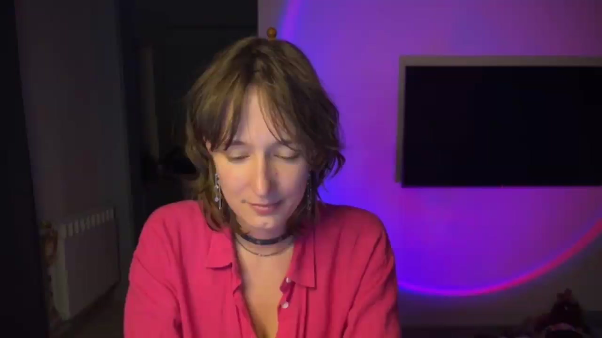 Gallery image thumbnail from LoooneyTunes's myfreecams stream on, 08/14/2026, 24:35 image 14 of 20