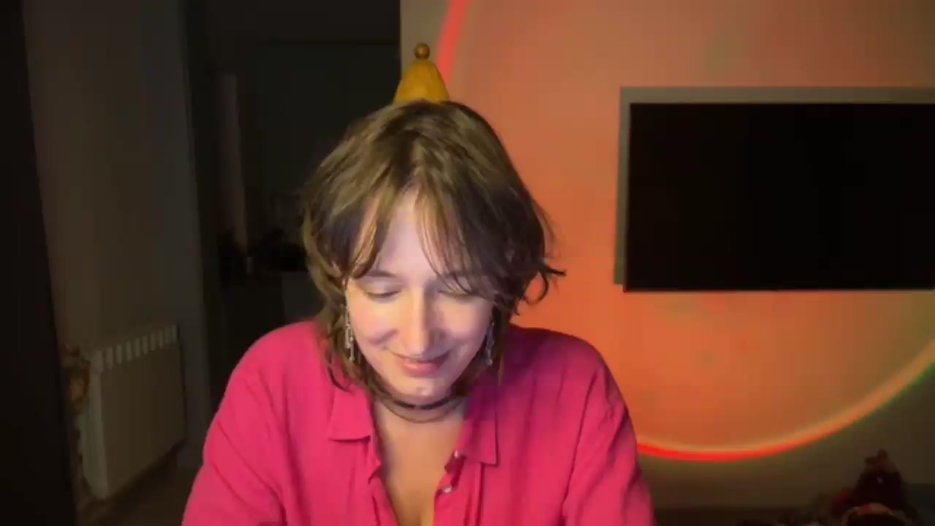 Gallery image thumbnail from LoooneyTunes's myfreecams stream on, 08/14/2026, 24:35 image 8 of 20