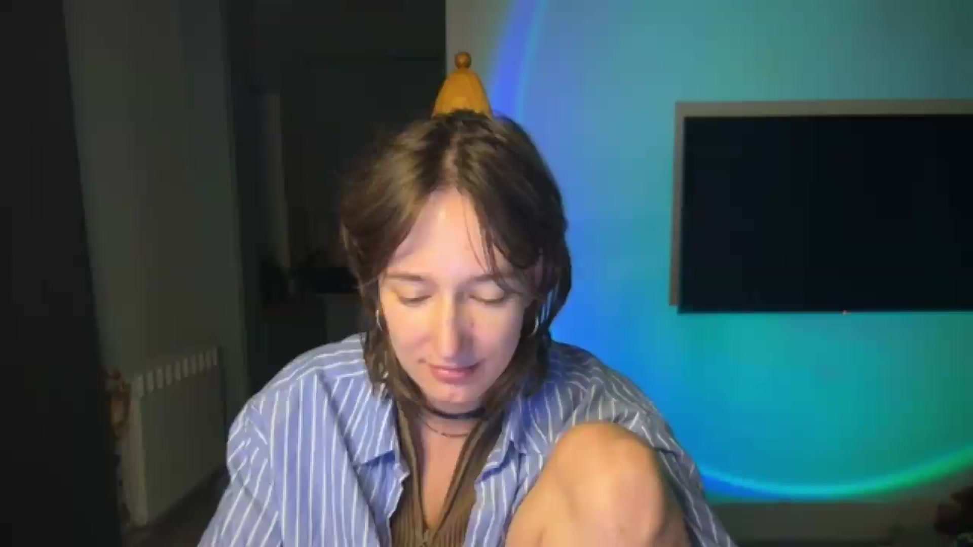 Gallery image thumbnail from LoooneyTunes's myfreecams stream on, 08/14/2026, 21:43 image 16 of 20