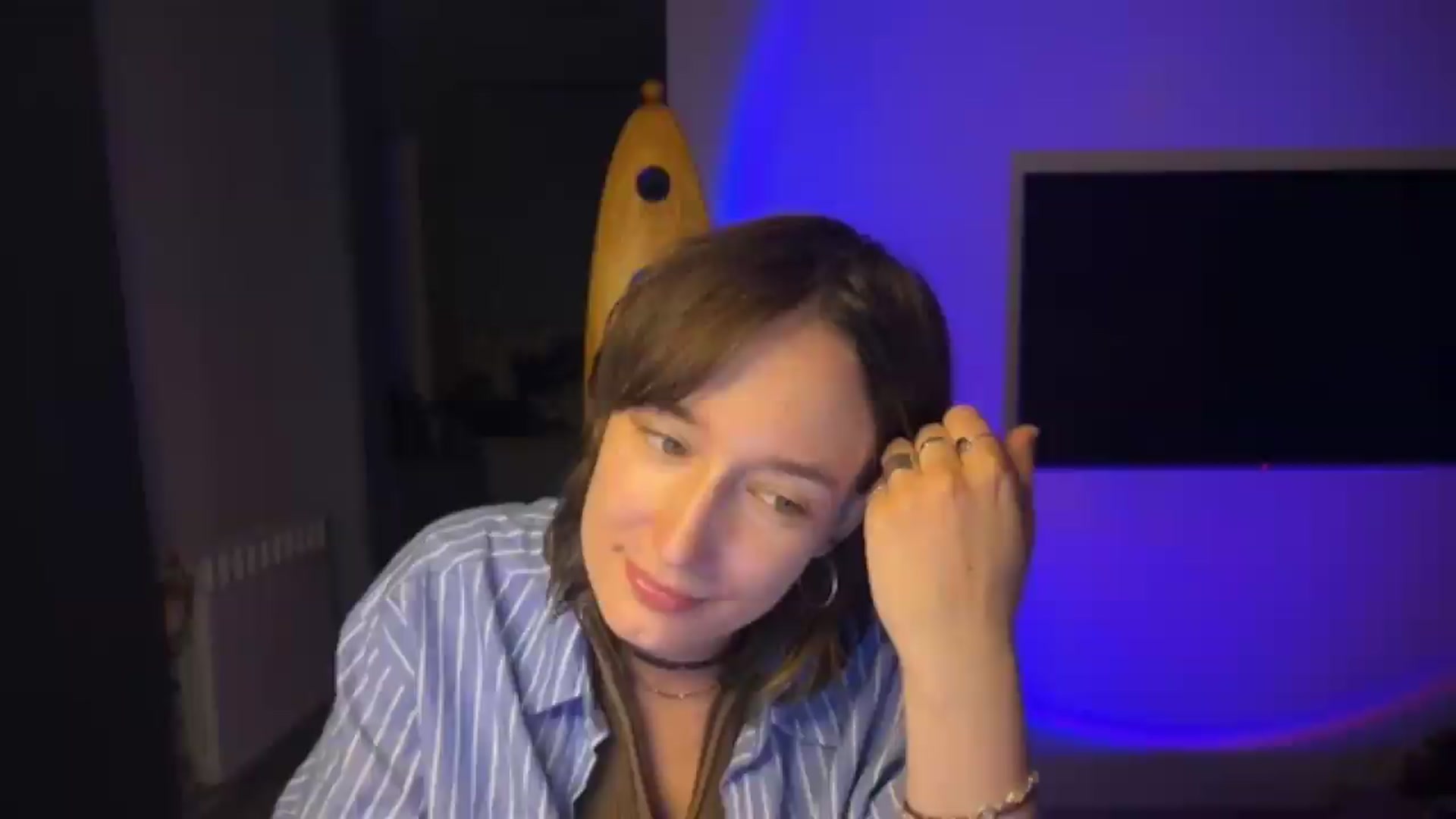 Gallery image thumbnail from LoooneyTunes's myfreecams stream on, 08/14/2026, 21:43 image 11 of 20