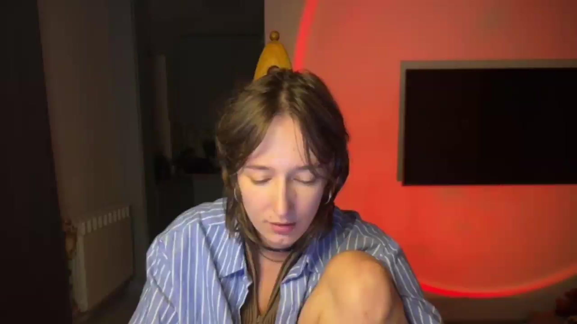 Gallery image thumbnail from LoooneyTunes's myfreecams stream on, 08/14/2026, 21:43 image 18 of 20